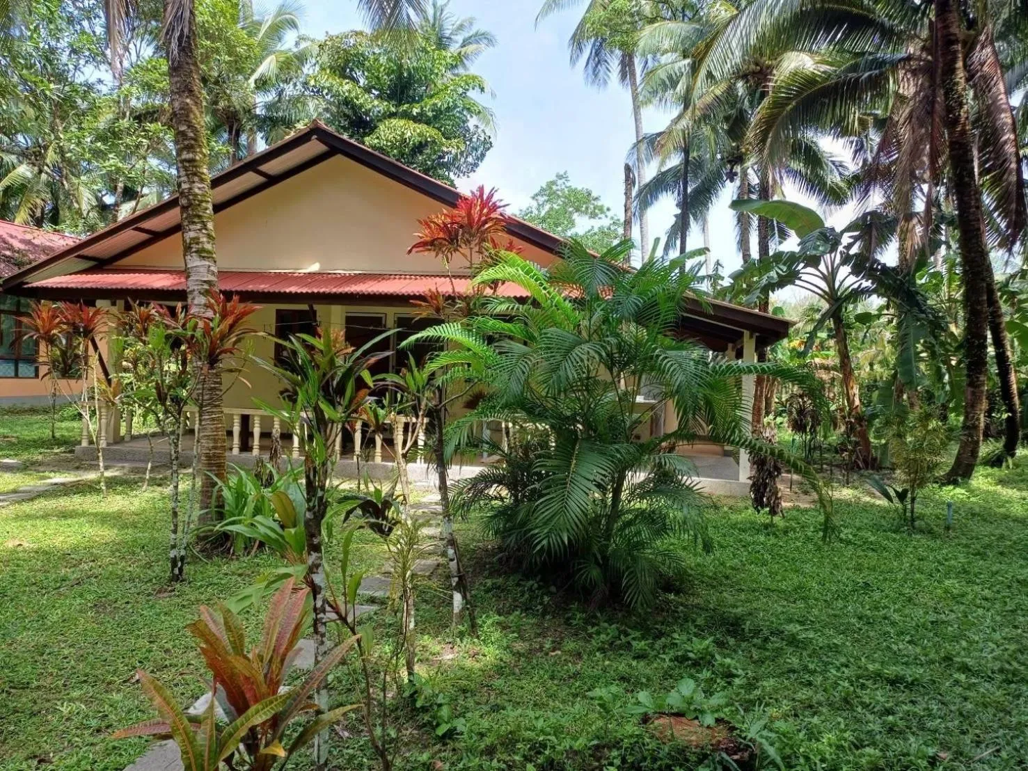 Lake View Bungalows