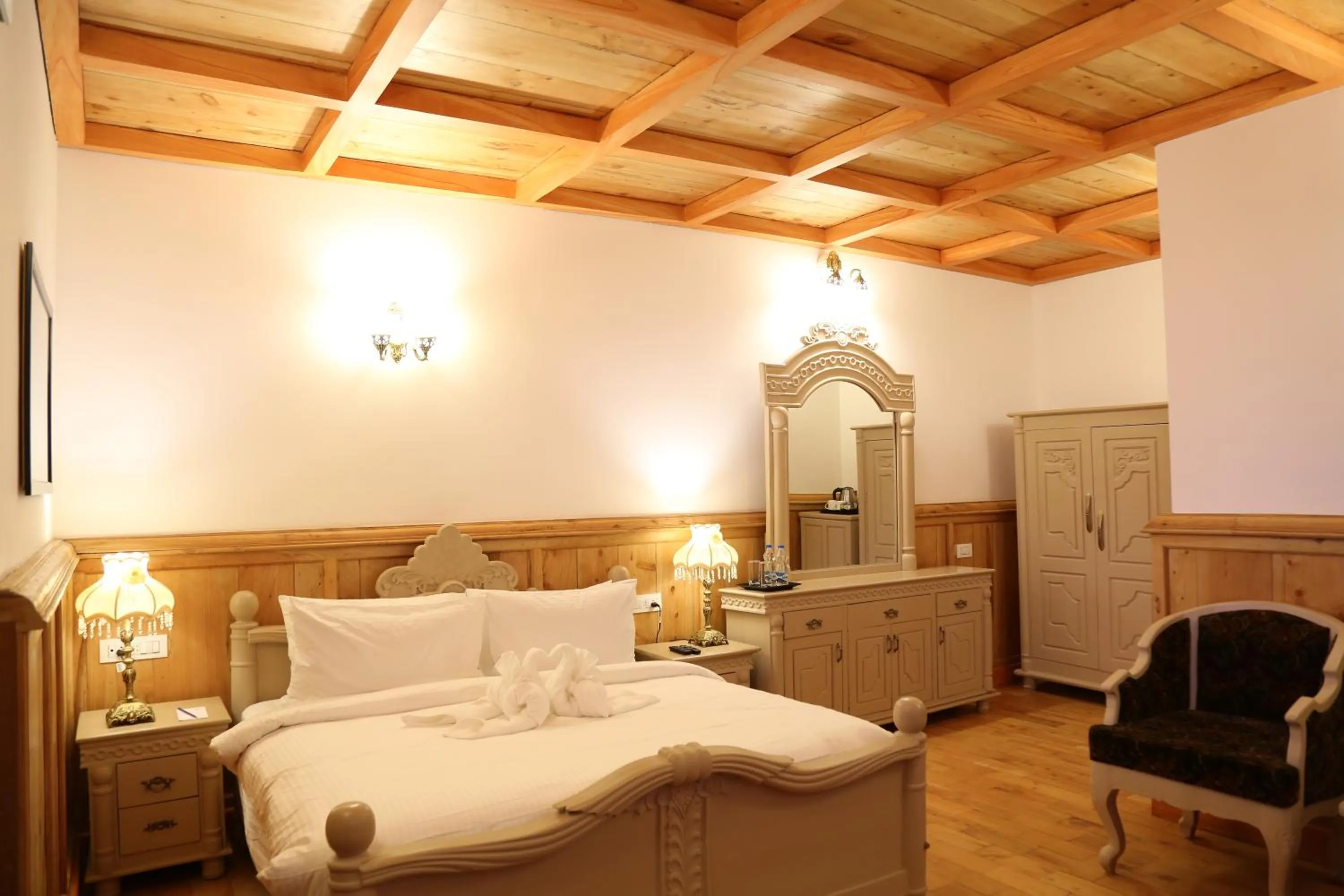 Photo of the whole room, Bed in West Downs - The Heritage Resort