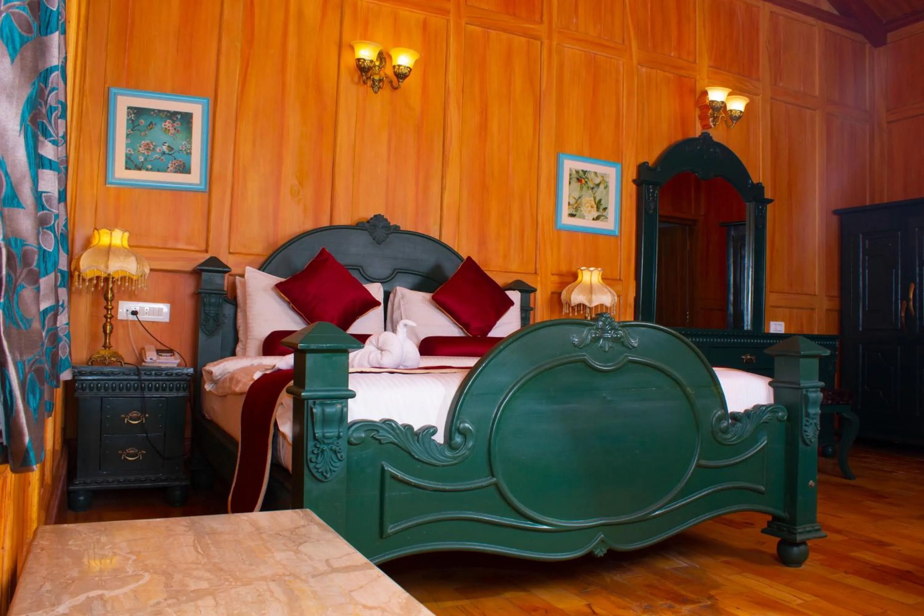 Bed in West Downs - The Heritage Resort
