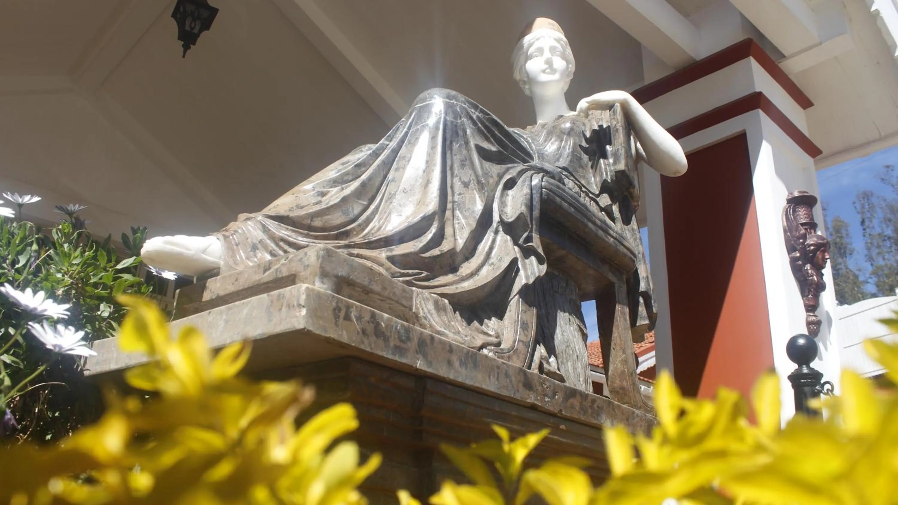 Garden in West Downs - The Heritage Resort