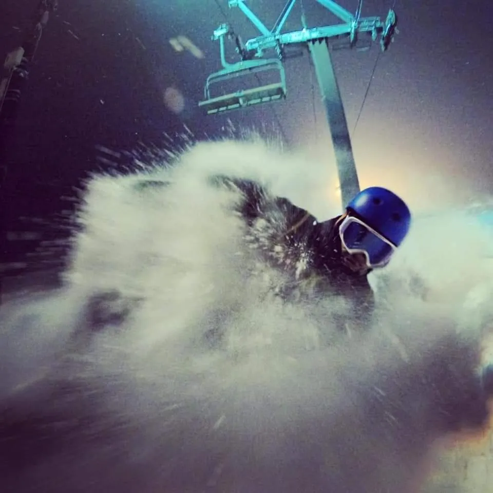 Night in Hotel Tae Windsor