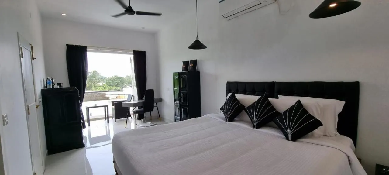 Bed in Kadal The Beach House