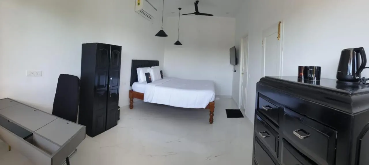 Photo of the whole room, Bed in Kadal The Beach House