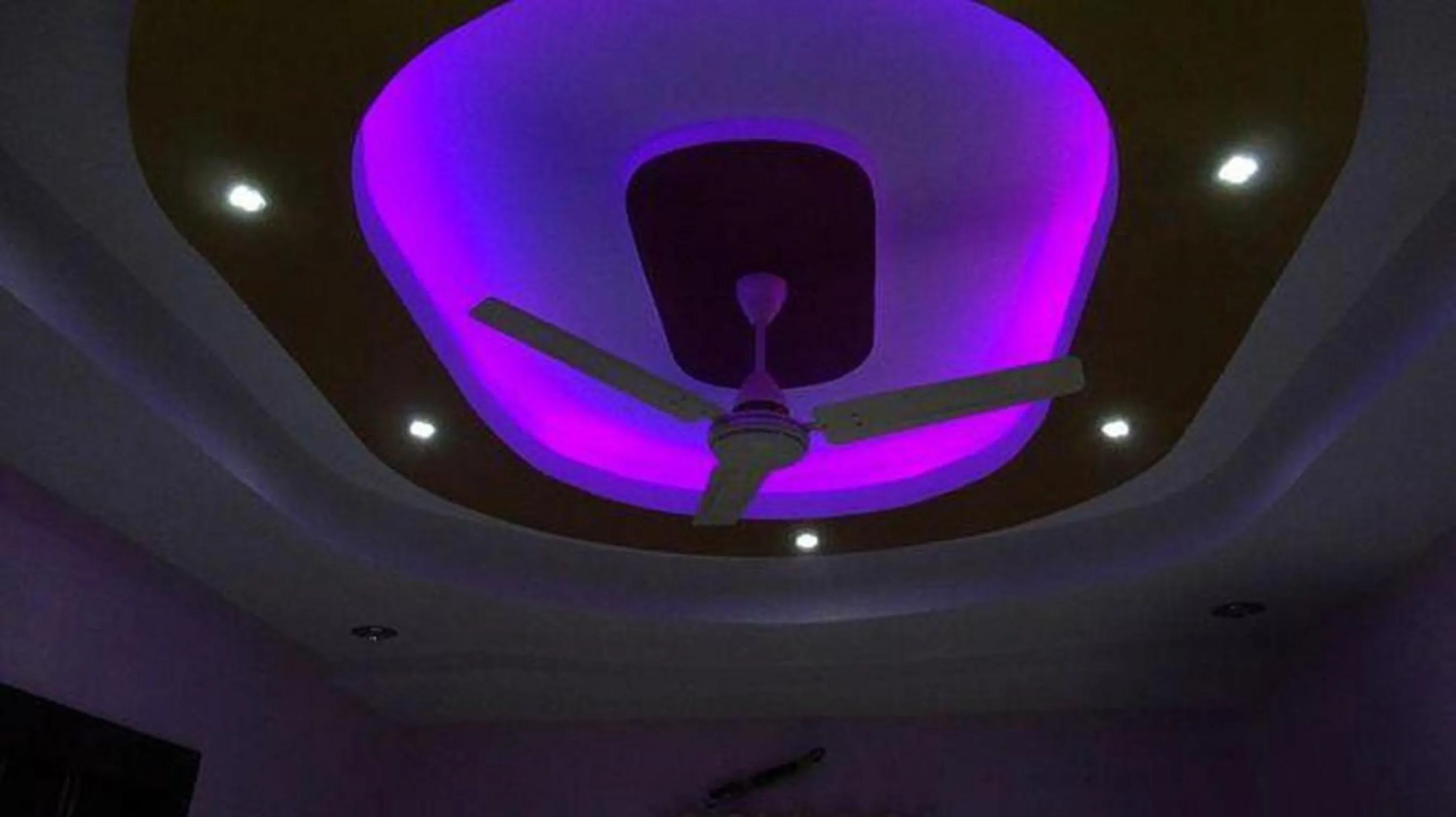 Photo of the whole room in Hotel Parvati Palace Sehore