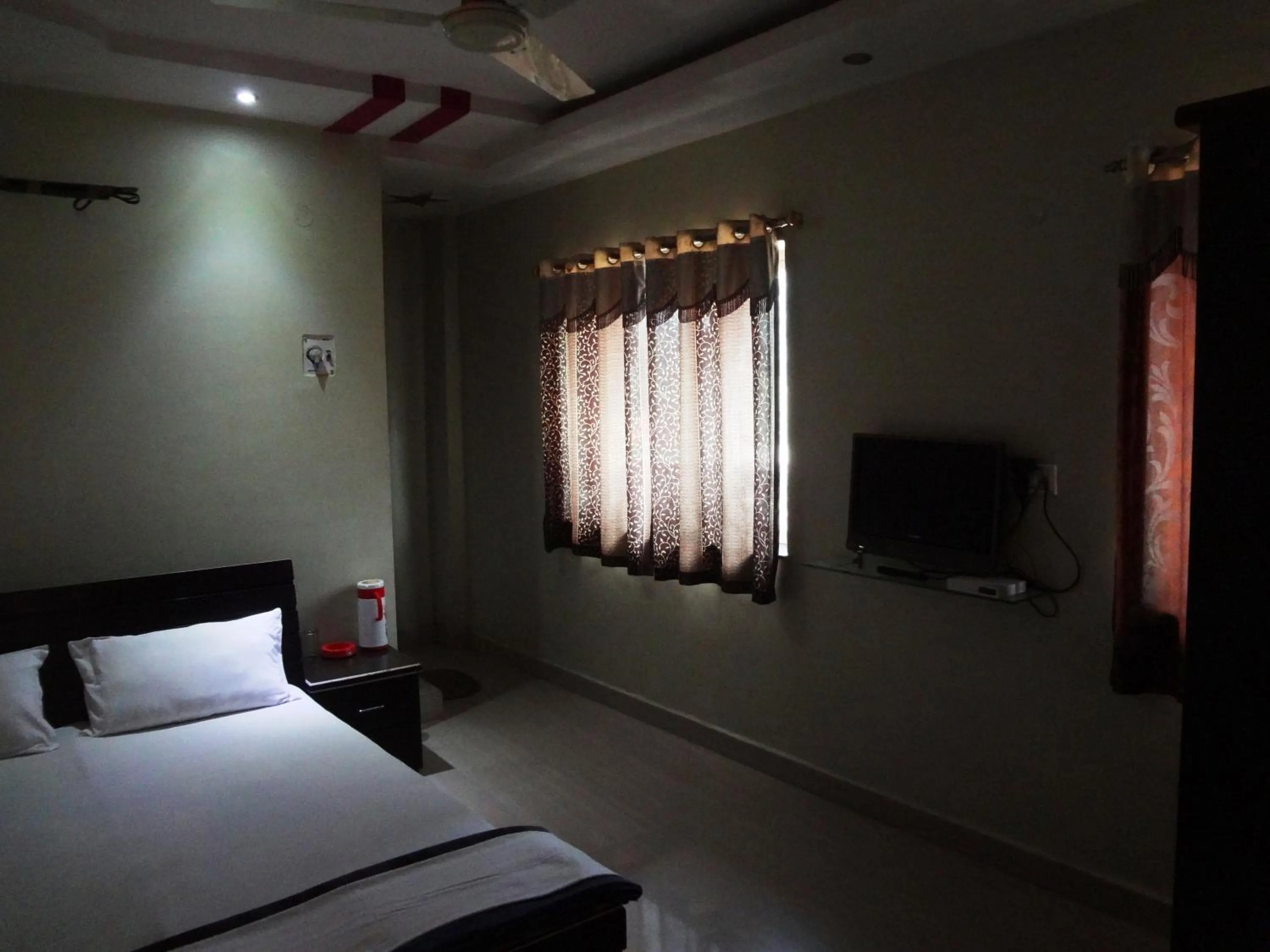 Bed in Hotel Parvati Palace Sehore