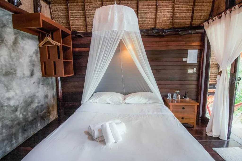 Bed in Baan Talay Resort & Yoga
