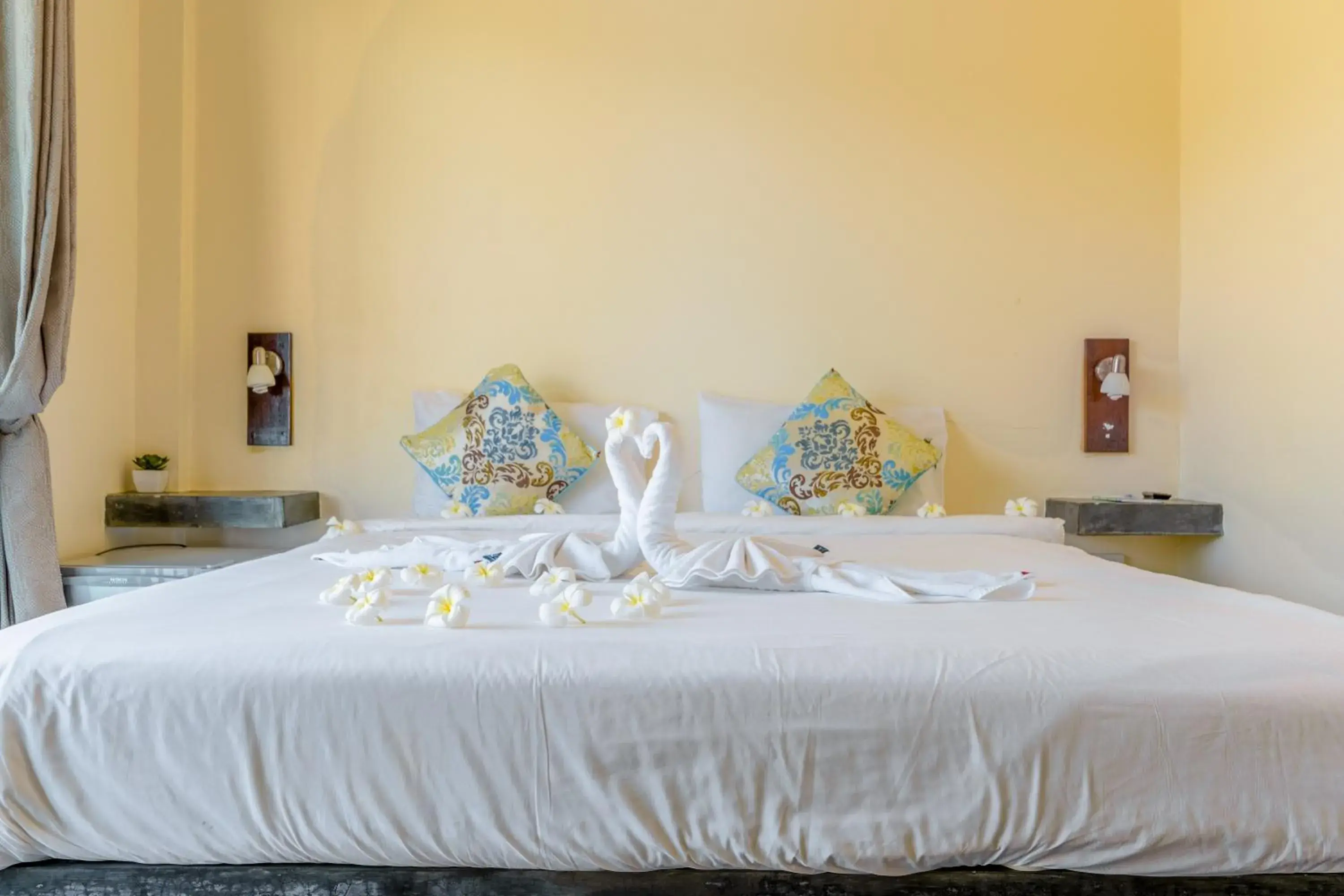 Deluxe Double Room in New Heaven Dive School and Resort Deluxe Double Room in New Heaven Dive School and Resort