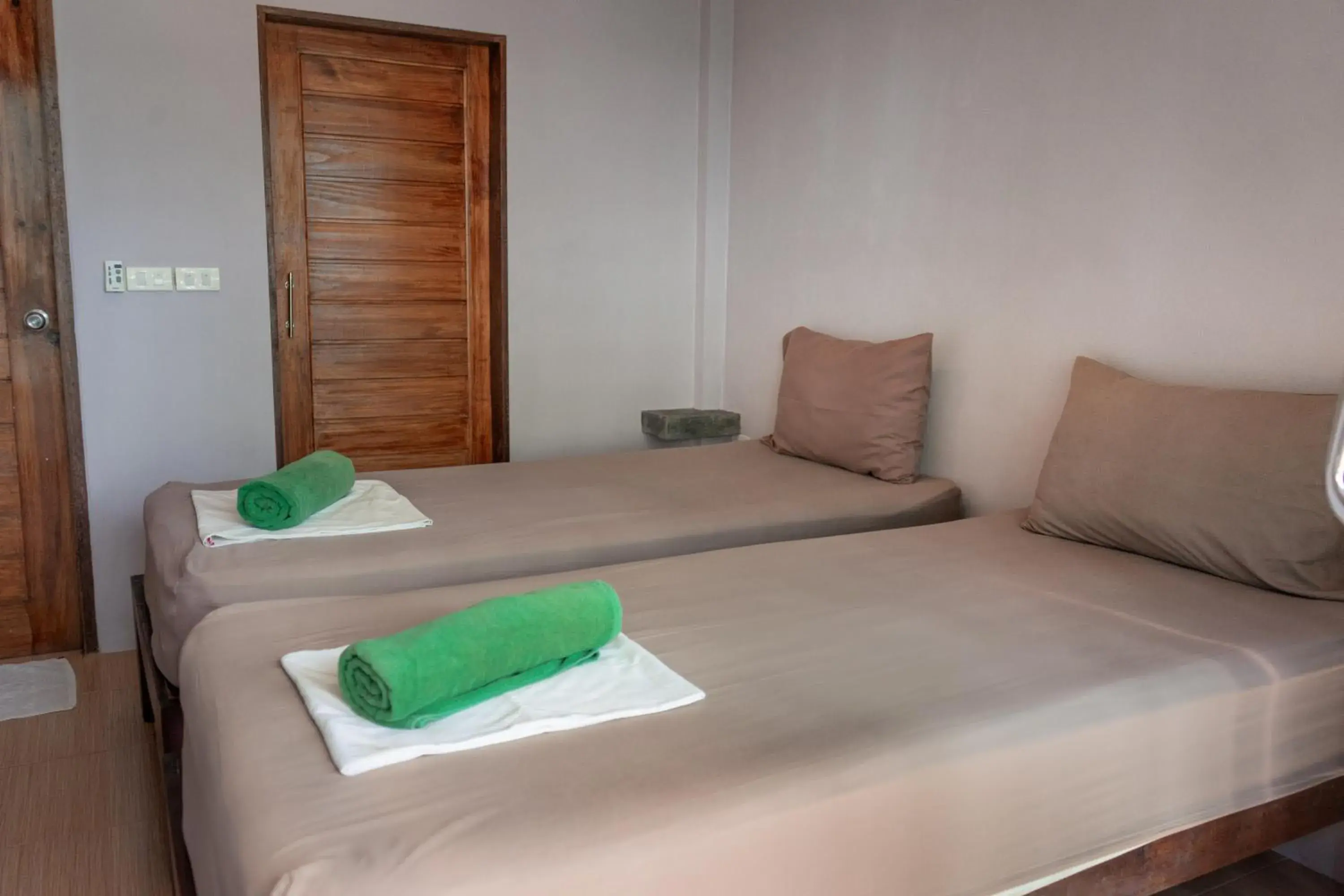 Standard Twin Room in New Heaven Dive School and Resort Standard Twin Room in New Heaven Dive School and Resort