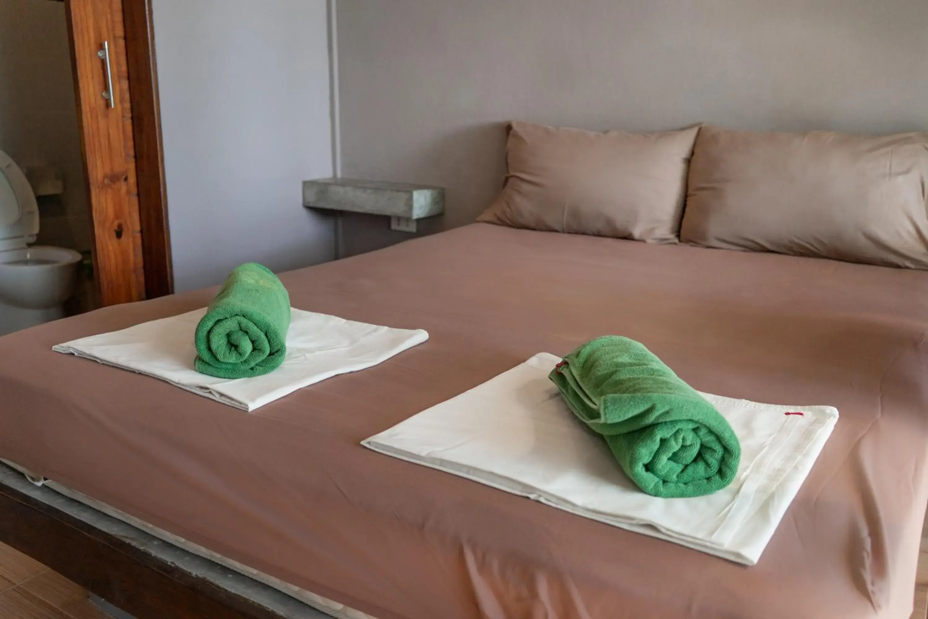 Standard Double Room with Fan in New Heaven Dive School and Resort Standard Double Room with Fan in New Heaven Dive School and Resort