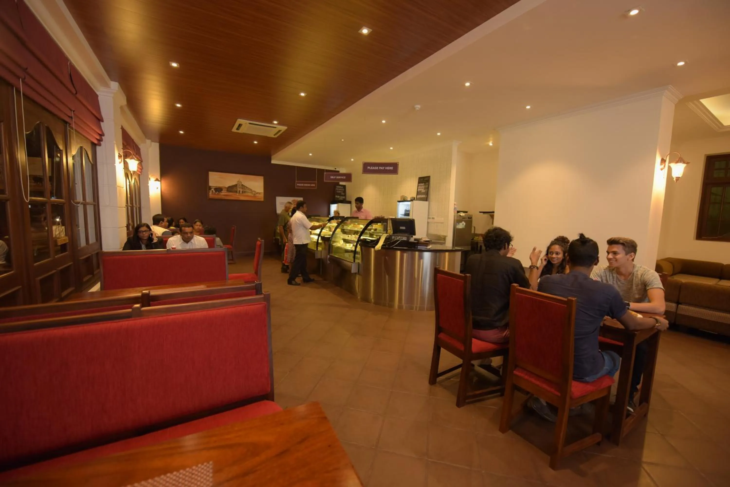 Restaurant/places to eat in Hotel Nippon Colombo