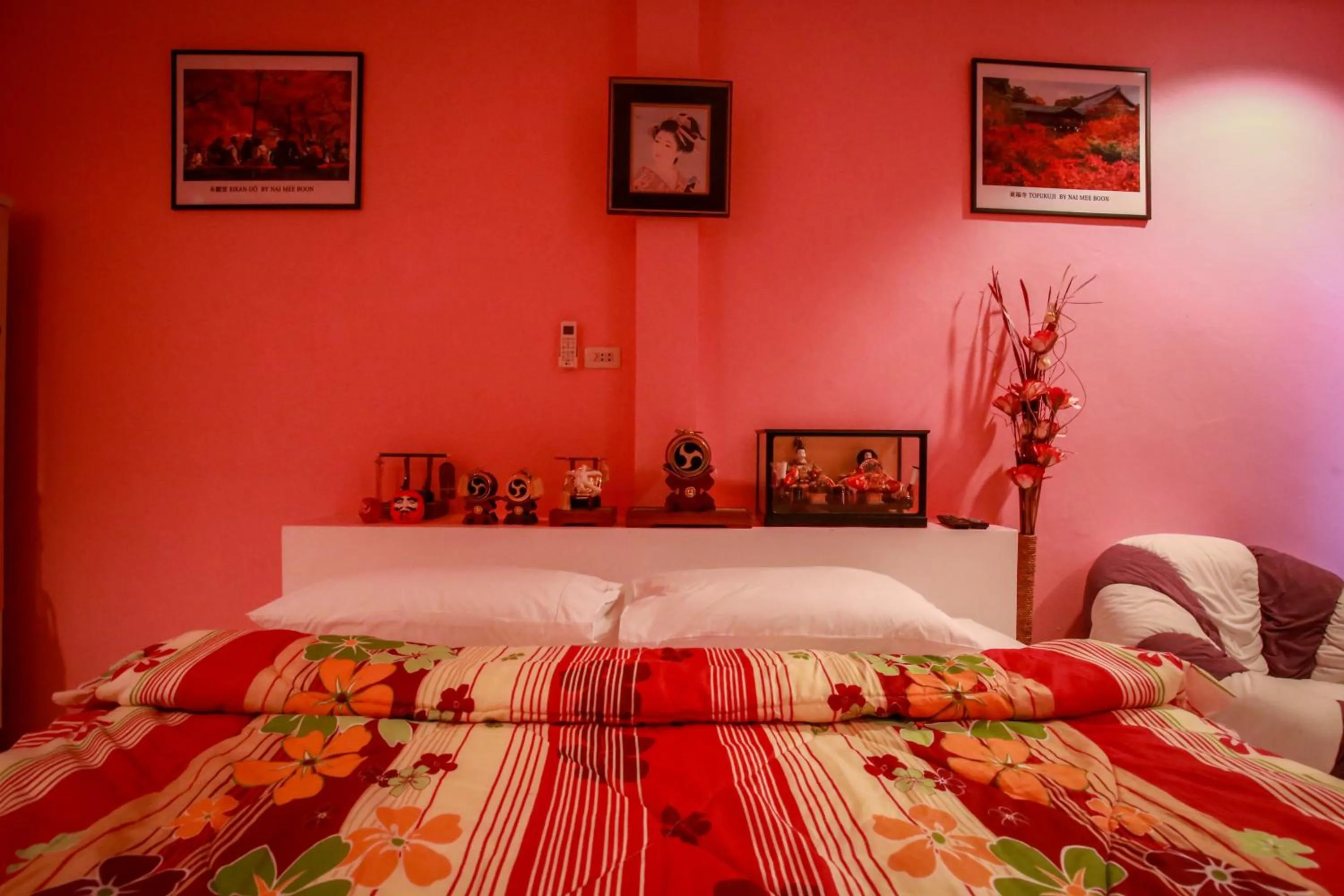 Bed in Tanihill Resort