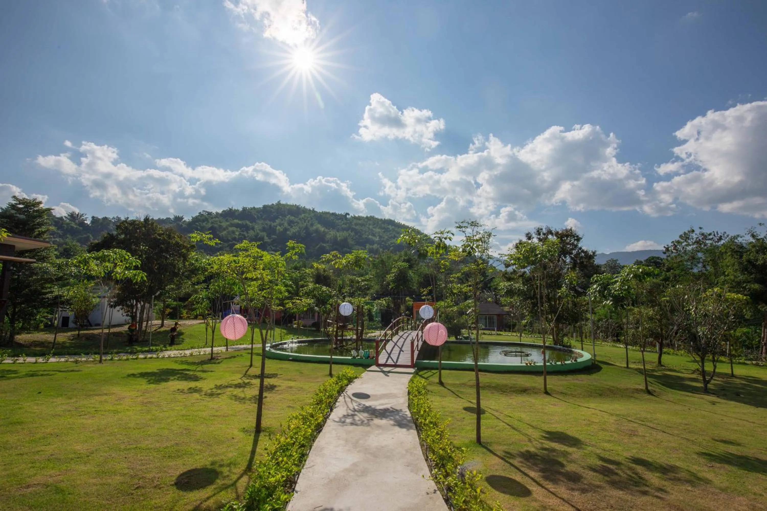 Day in Tanihill Resort