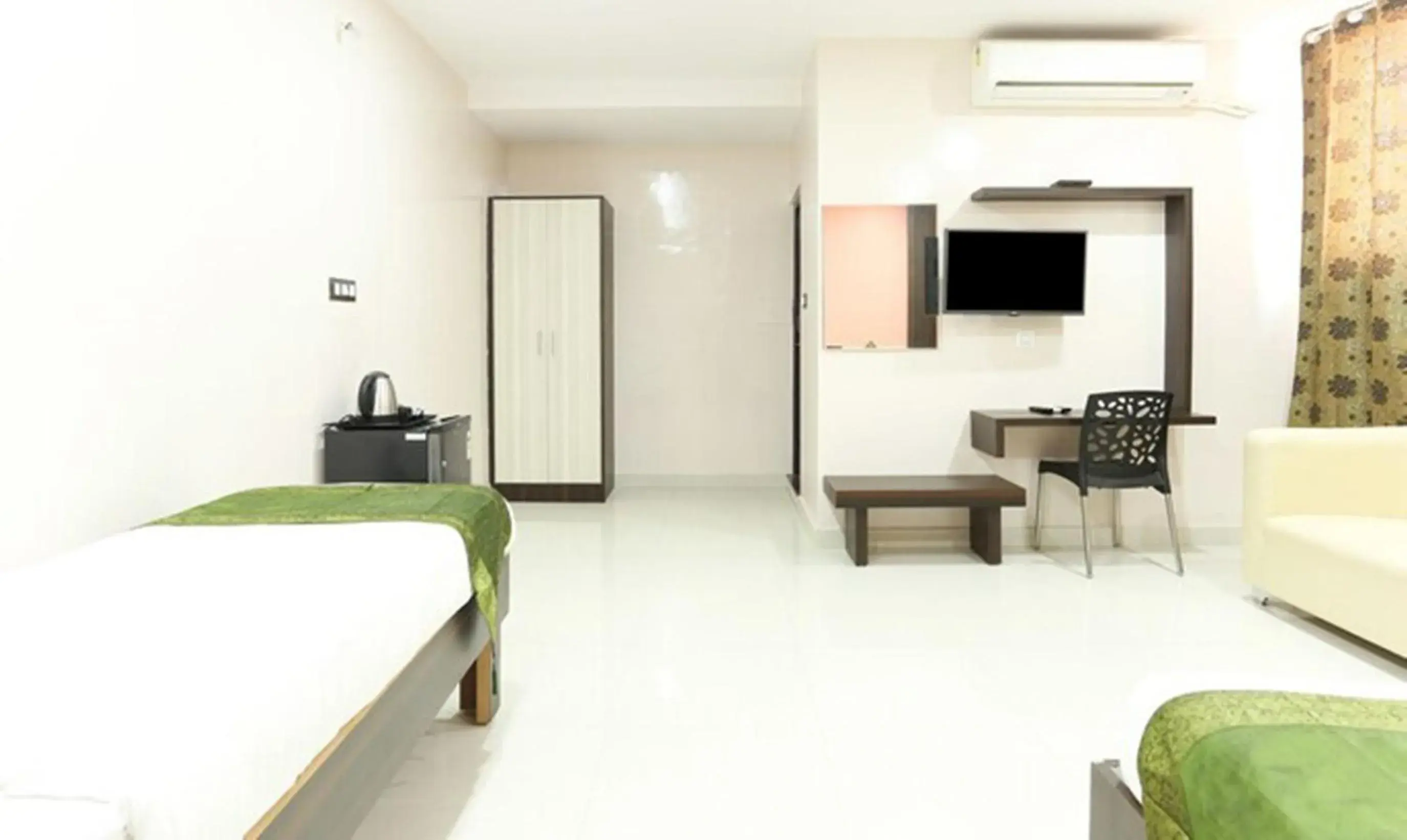 Bed in Hotel Habitat Comforts Bed in Hotel Habitat Comforts