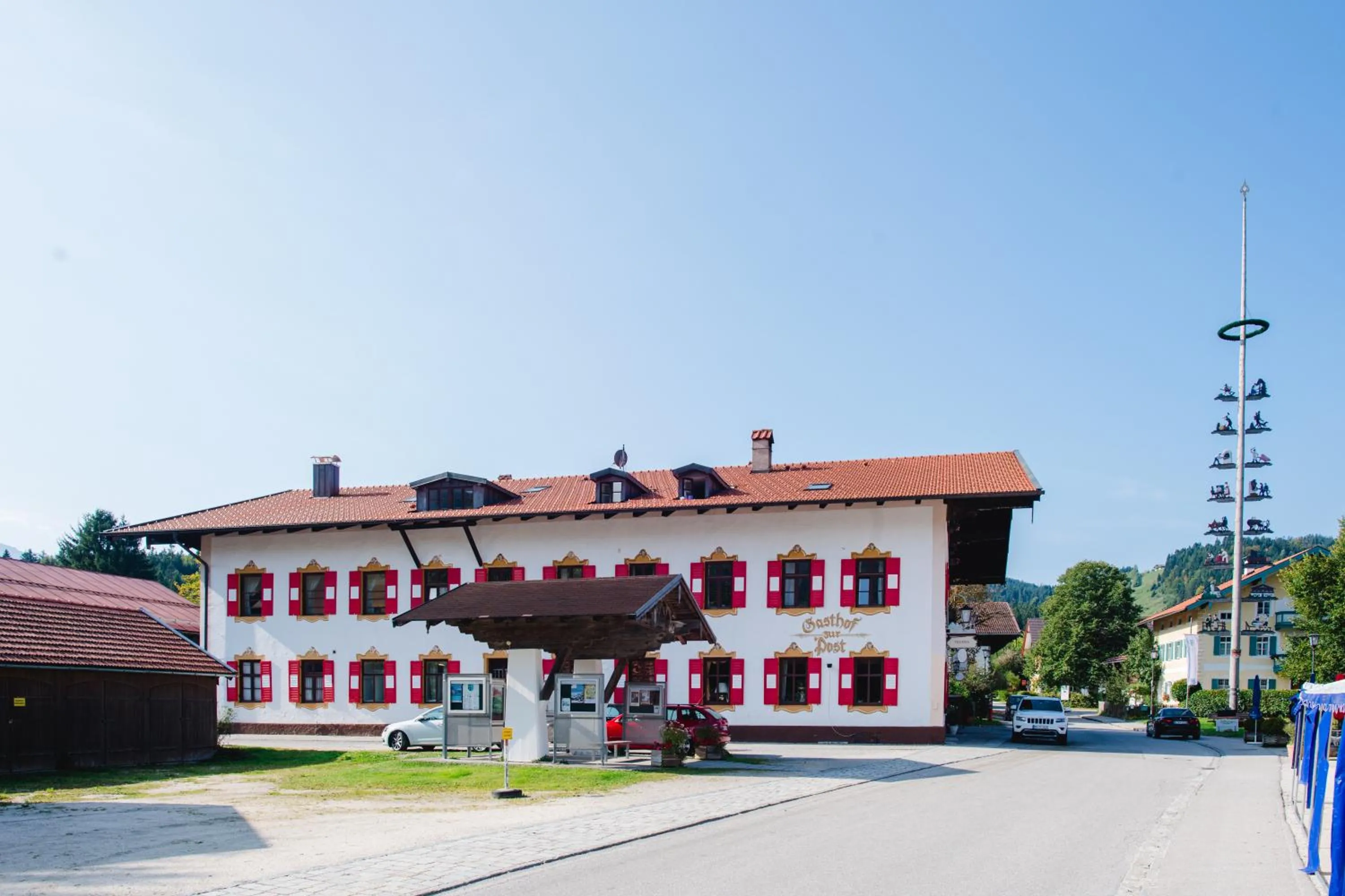 Facade/entrance in Posthotel Sachrang