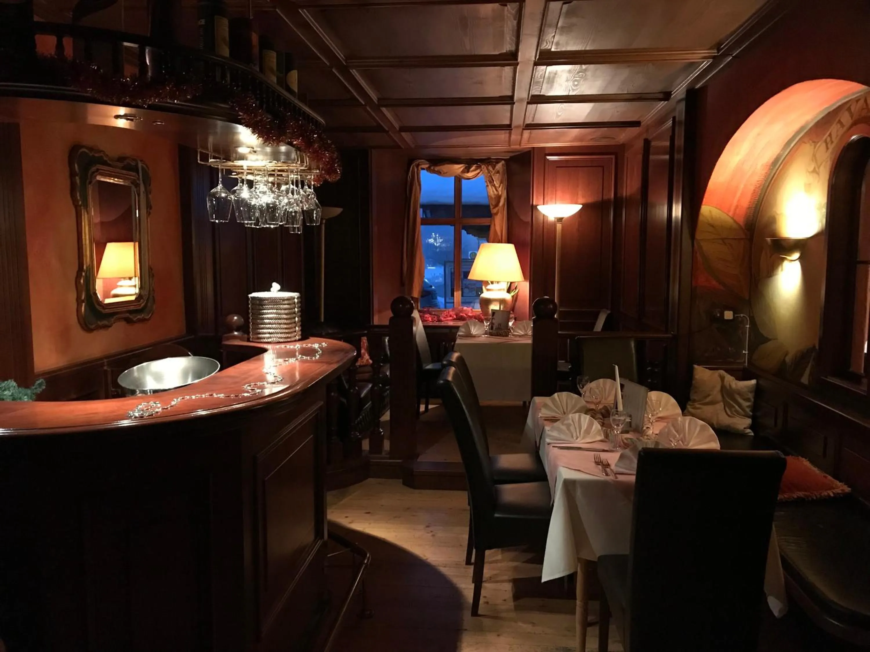 Lounge or bar in Posthotel Sachrang