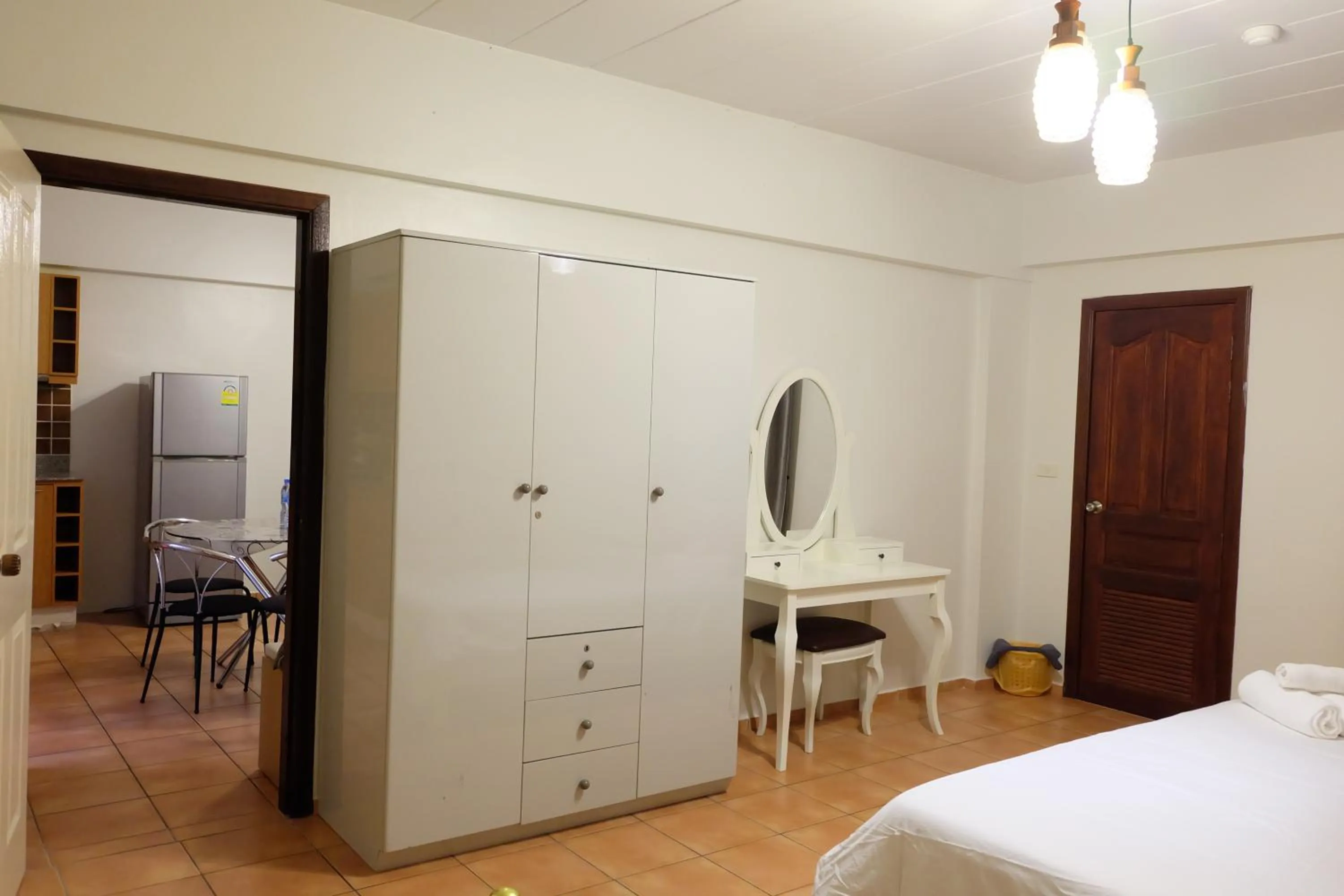 Decorative detail, Bed in Lomsabai Apartments