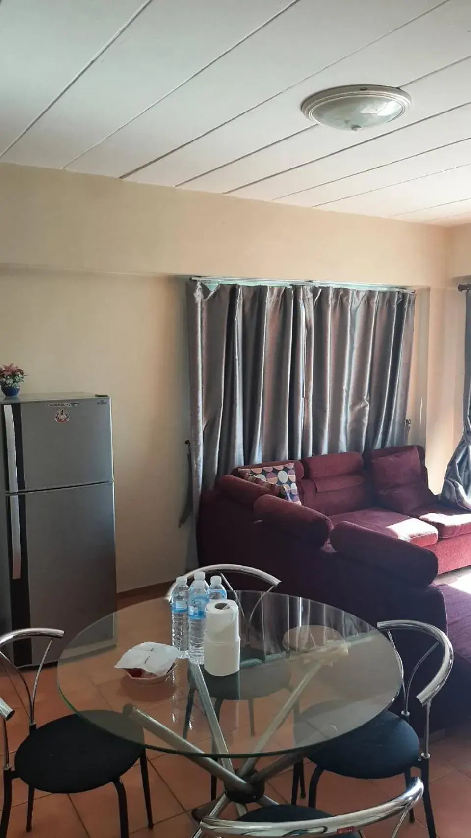 Bed in Lomsabai Apartments Bed in Lomsabai Apartments