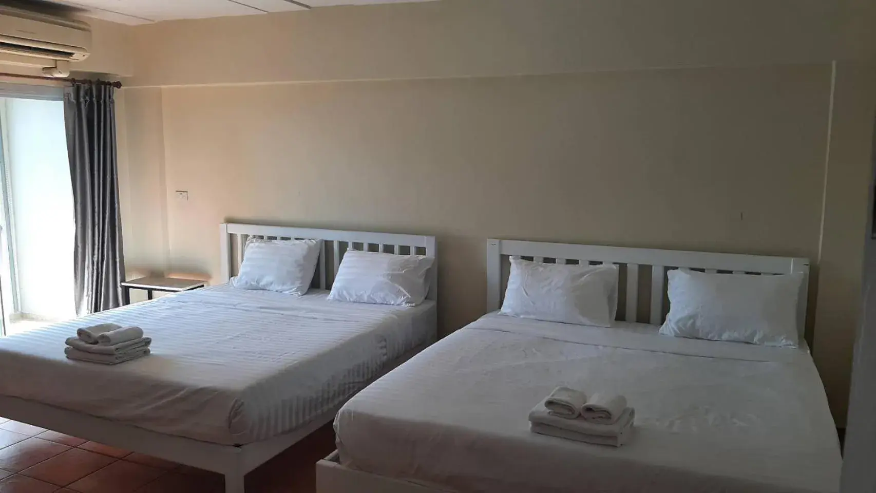 Bed in Lomsabai Apartments Bed in Lomsabai Apartments