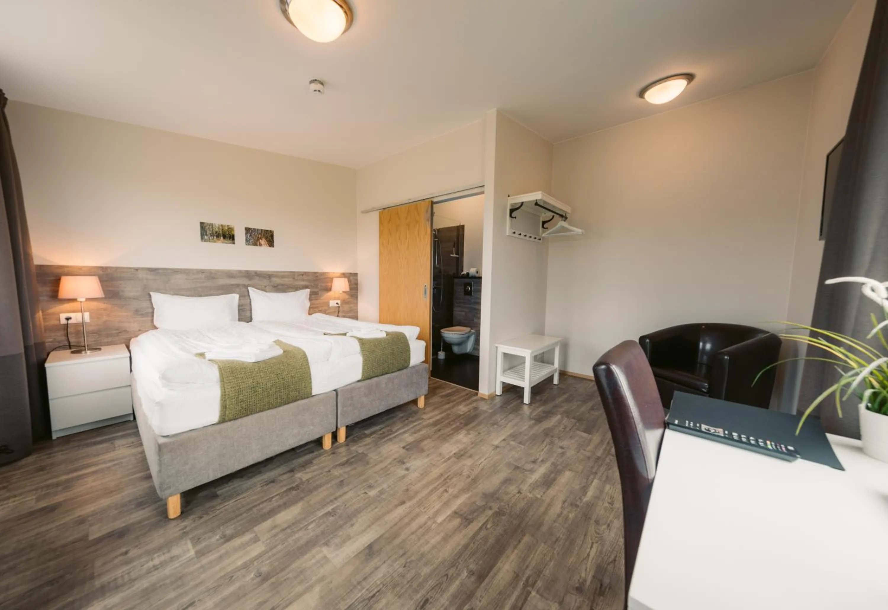 Photo of the whole room, Bed in Hotel Vos