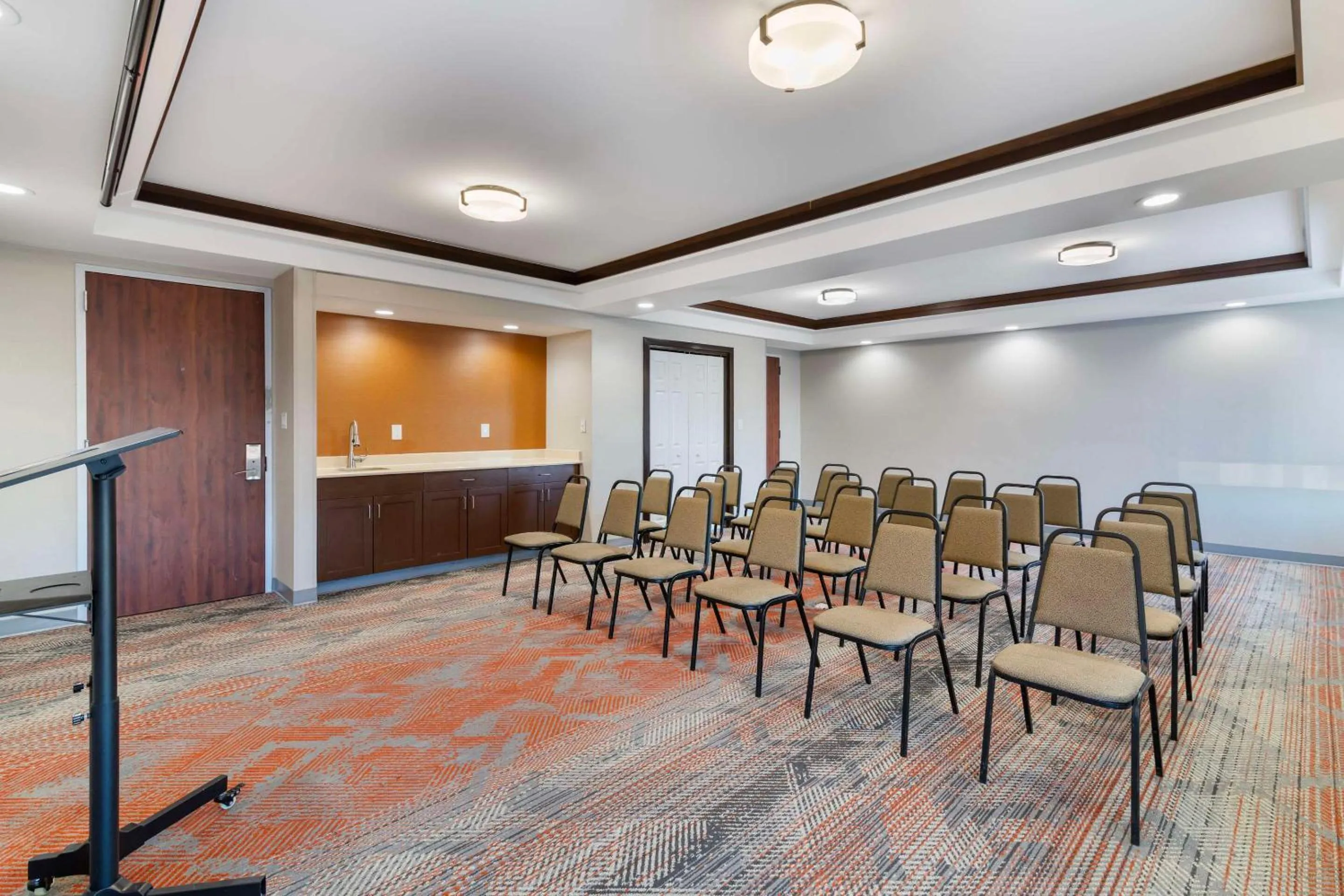 Meeting/conference room in Comfort Inn Manchester Airport
