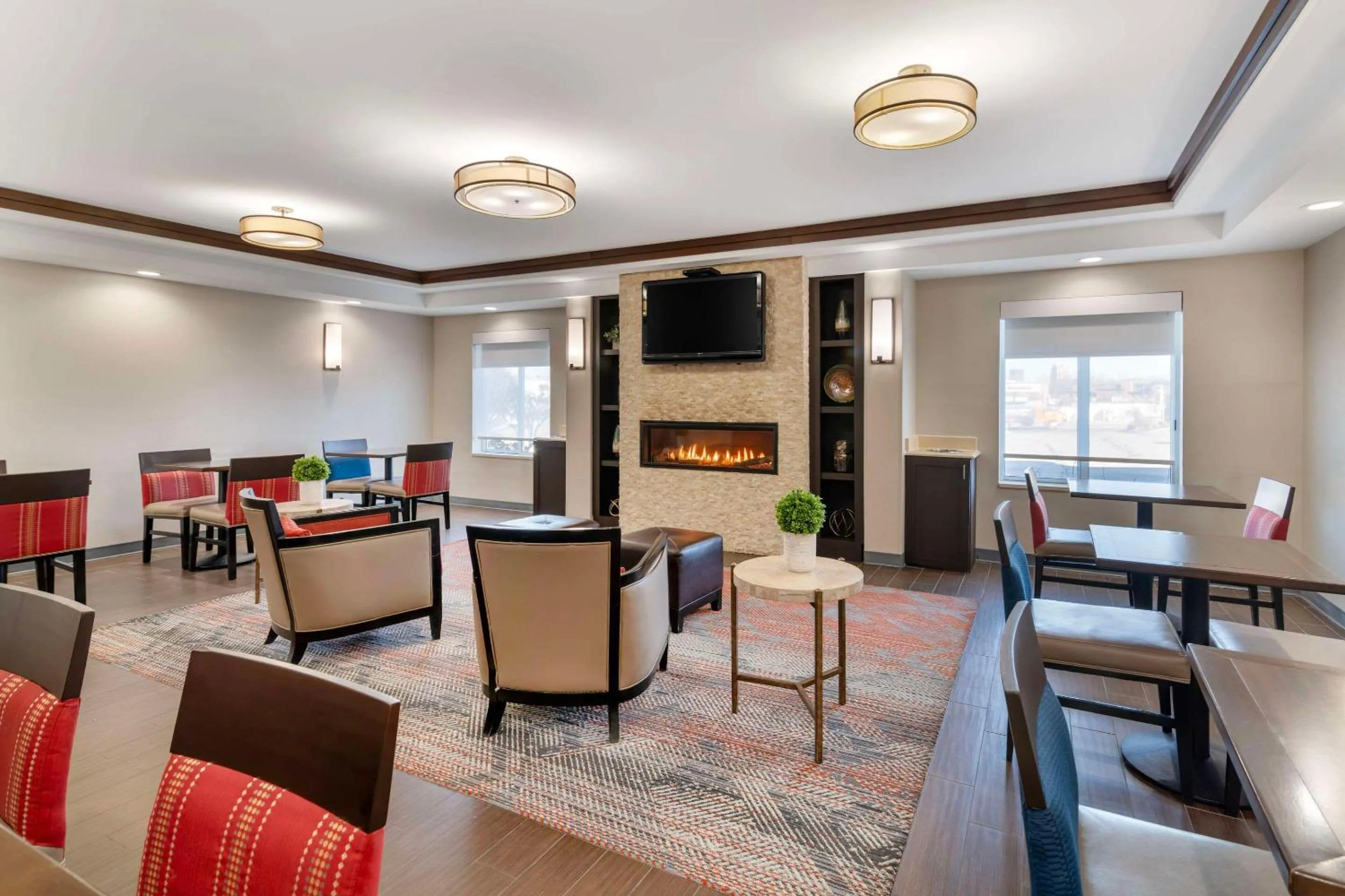 Breakfast in Comfort Inn Manchester Airport