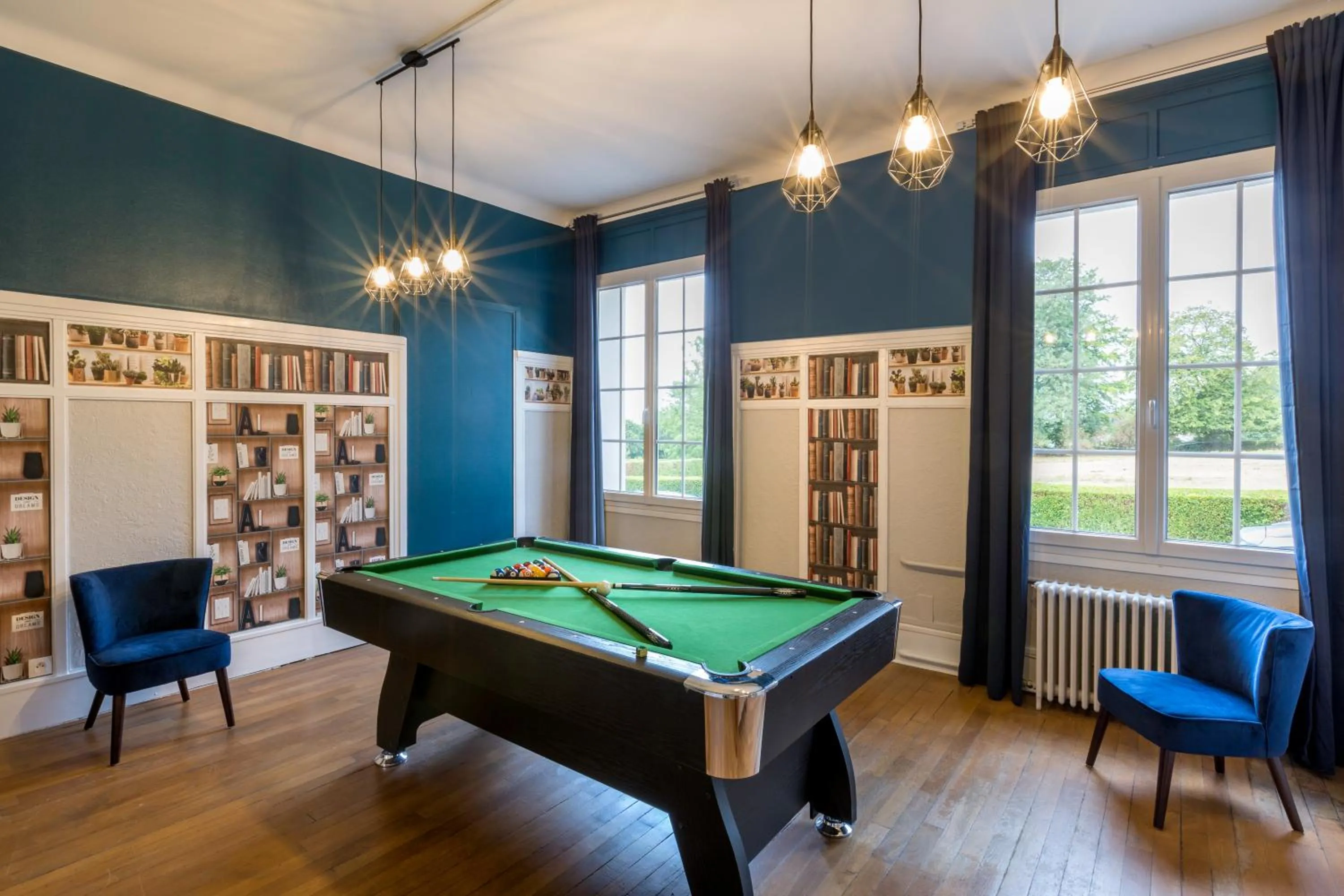 Billiard in Sure Hotel by Best Western Port Jérome - Le Havre