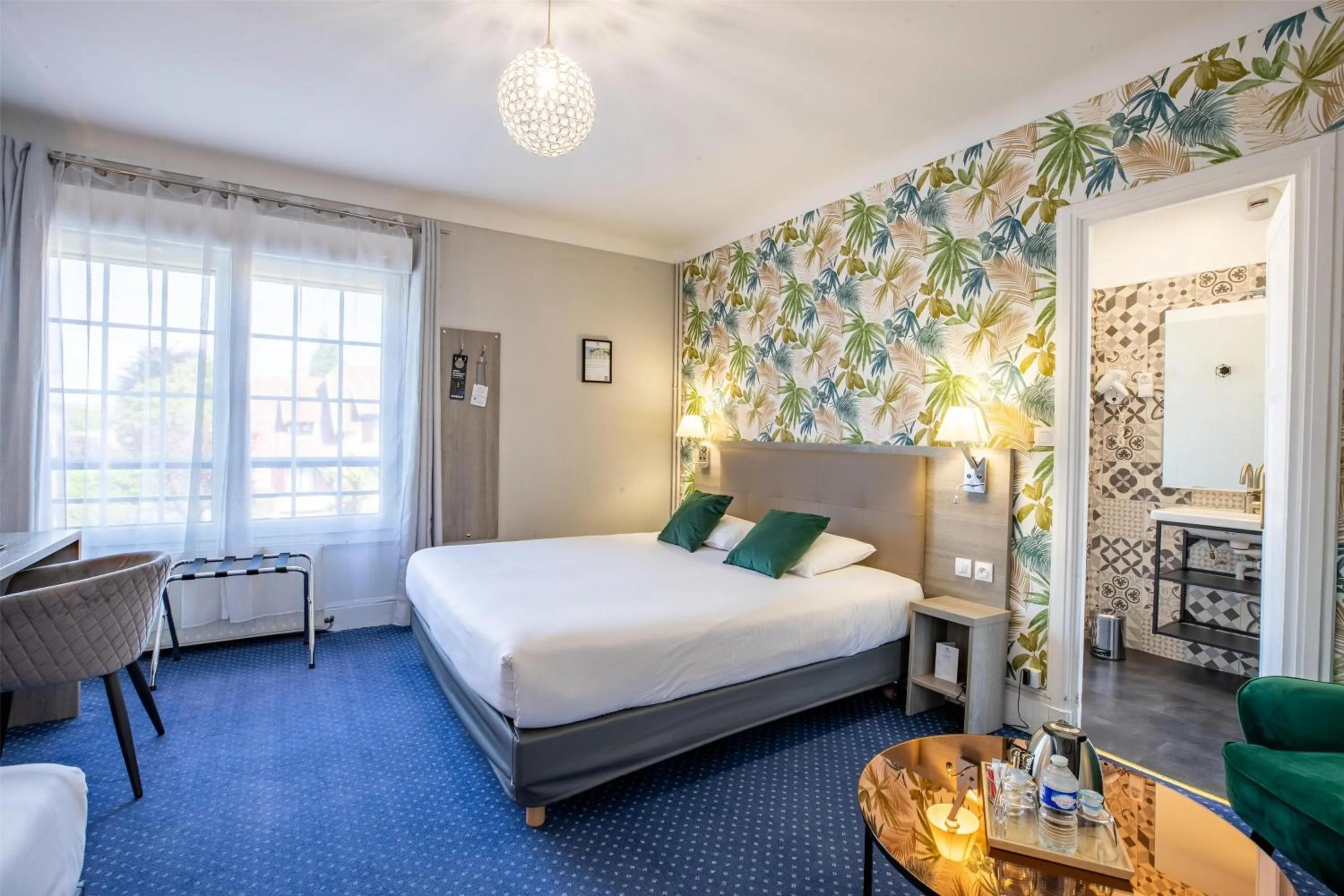 Bathroom, Bed in Sure Hotel by Best Western Port Jérome - Le Havre