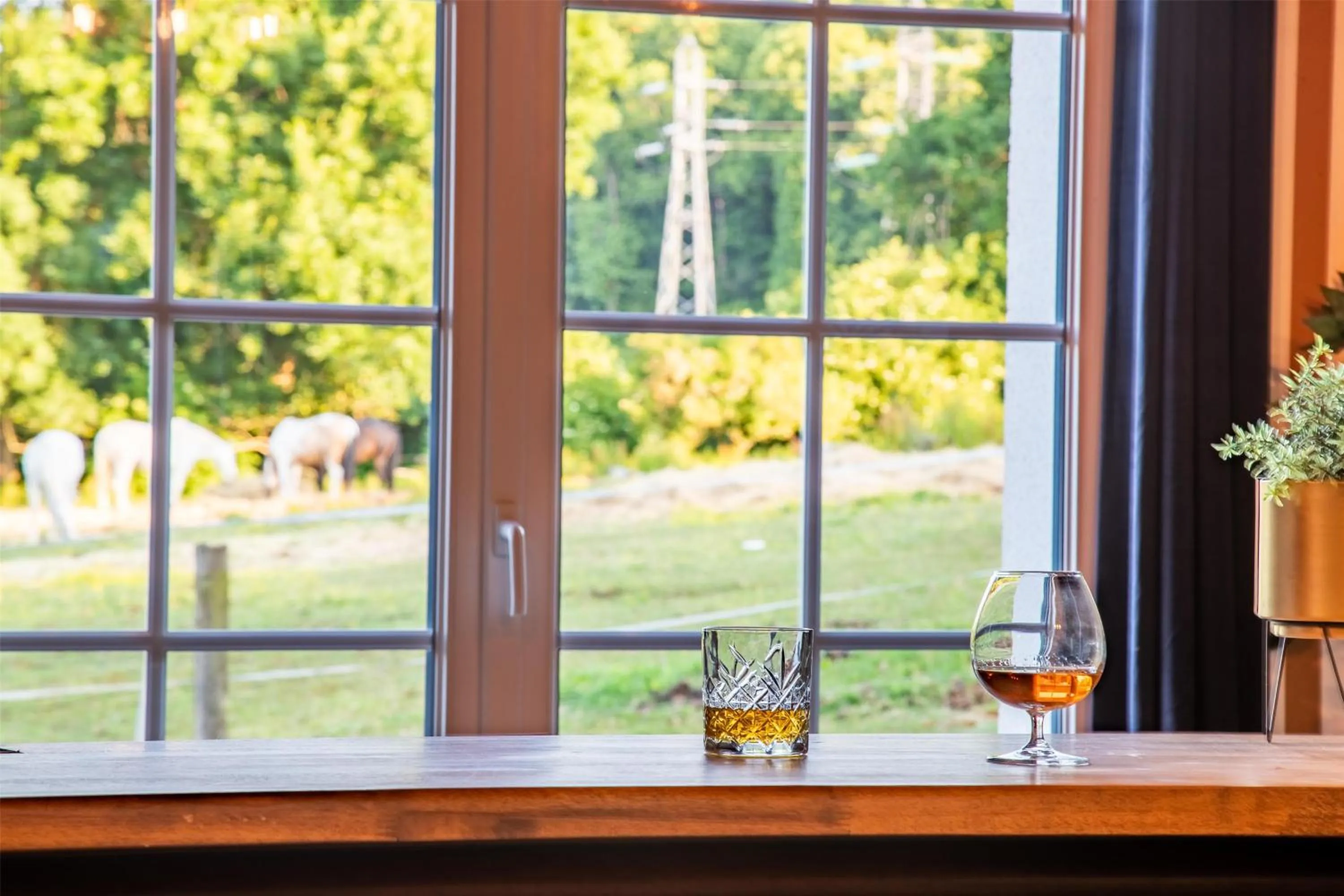 Lounge or bar in Sure Hotel by Best Western Port Jérome - Le Havre