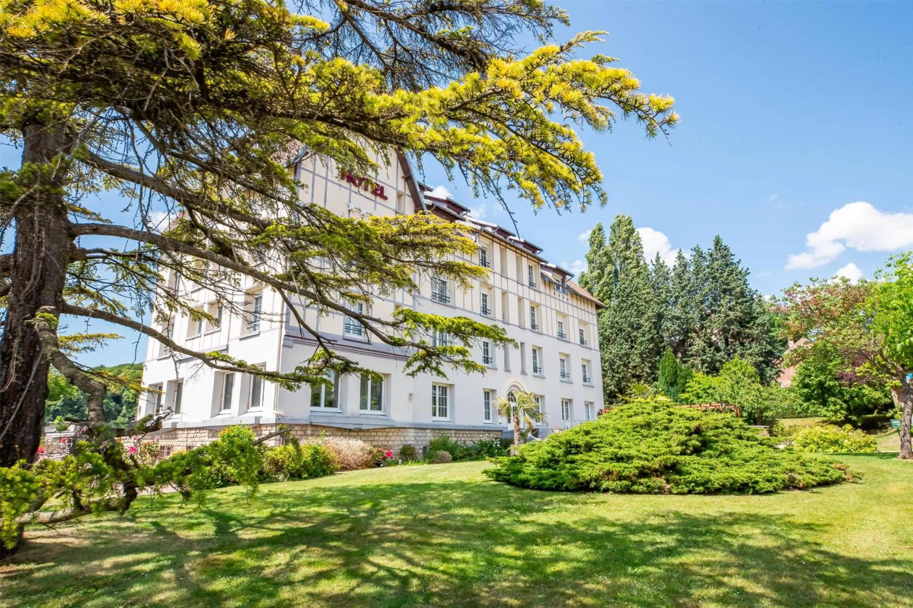 Property building in Sure Hotel by Best Western Port Jérome - Le Havre