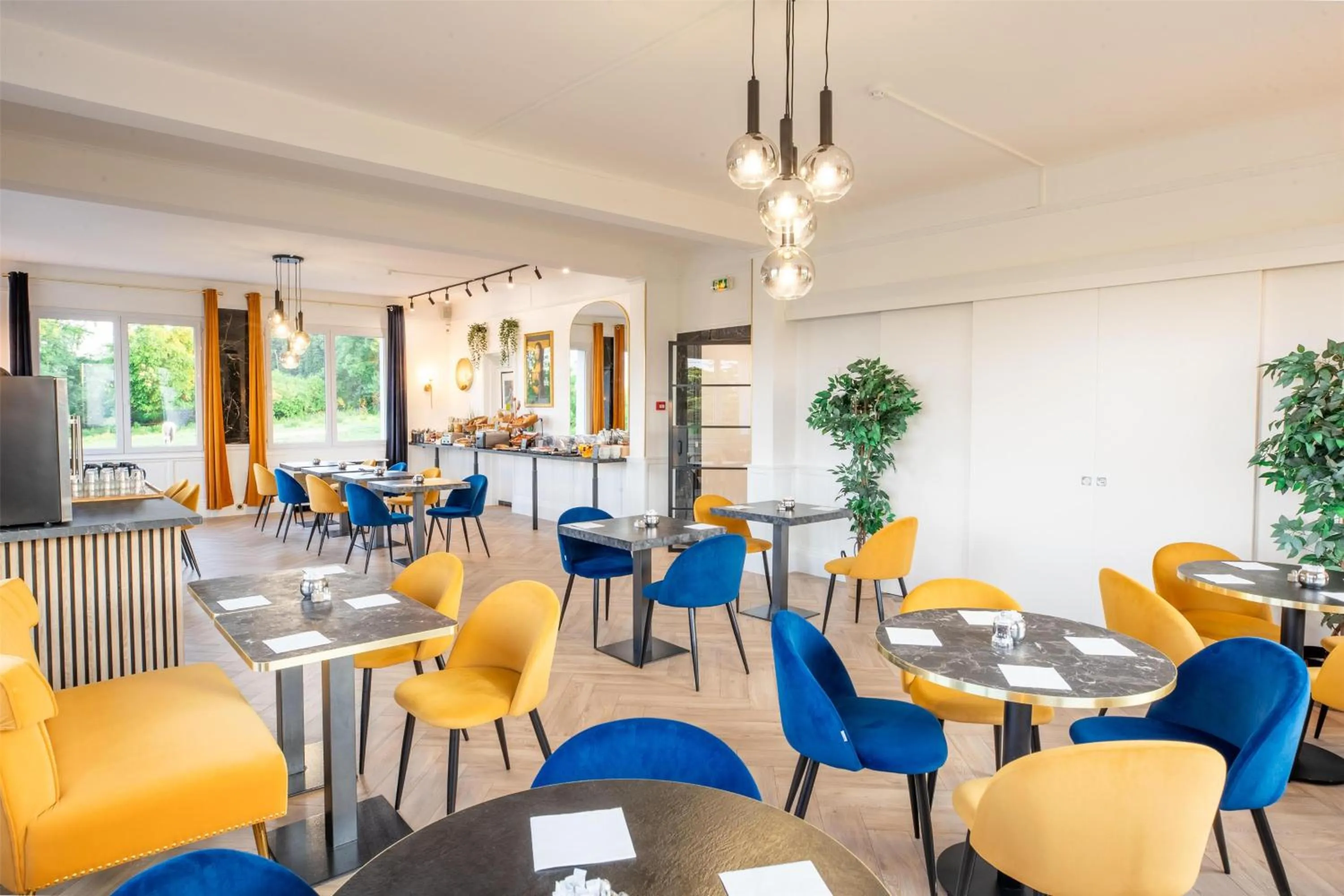 Breakfast in Sure Hotel by Best Western Port Jérome - Le Havre