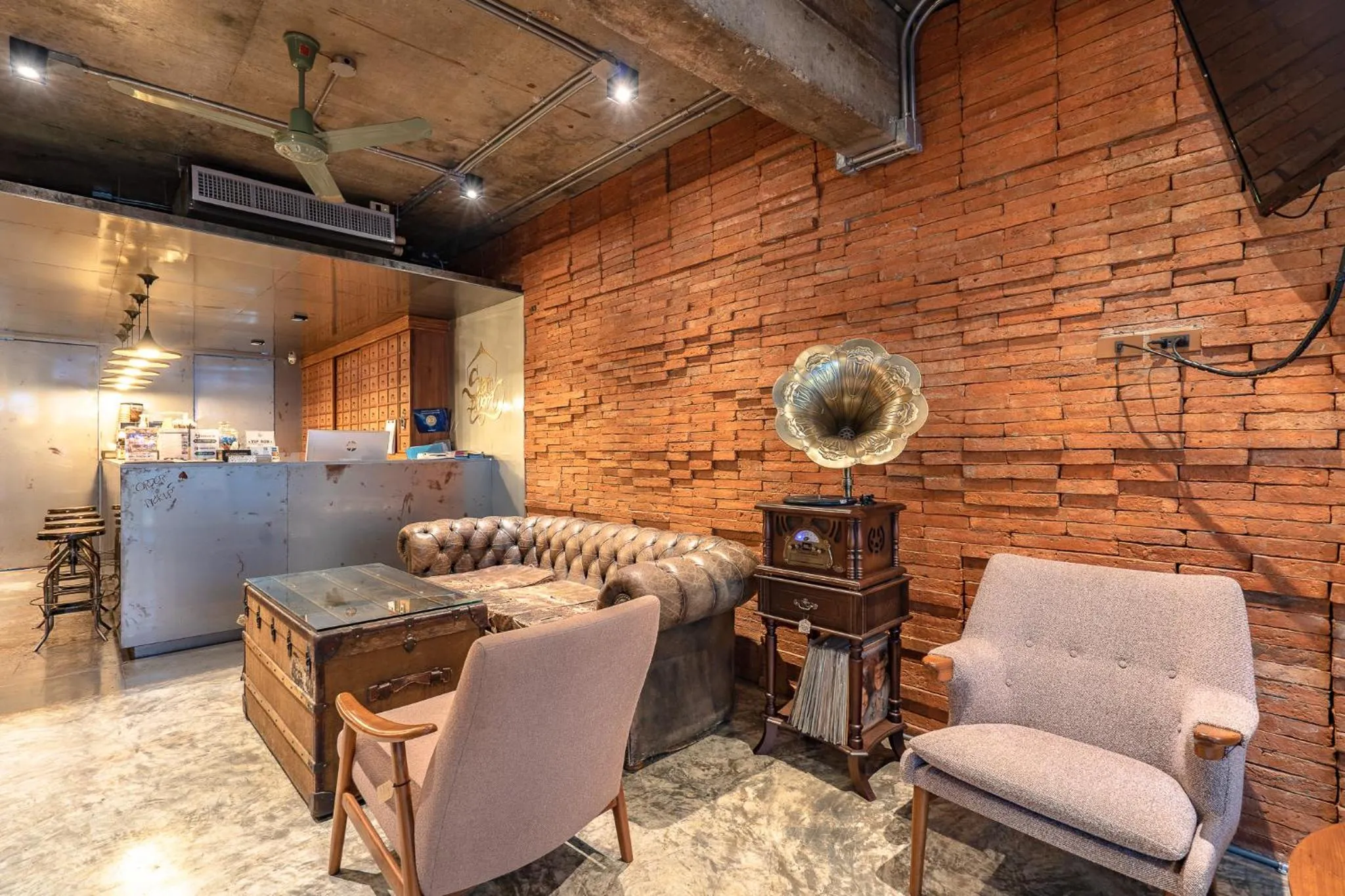 Living room in Siam Plug In Hostel