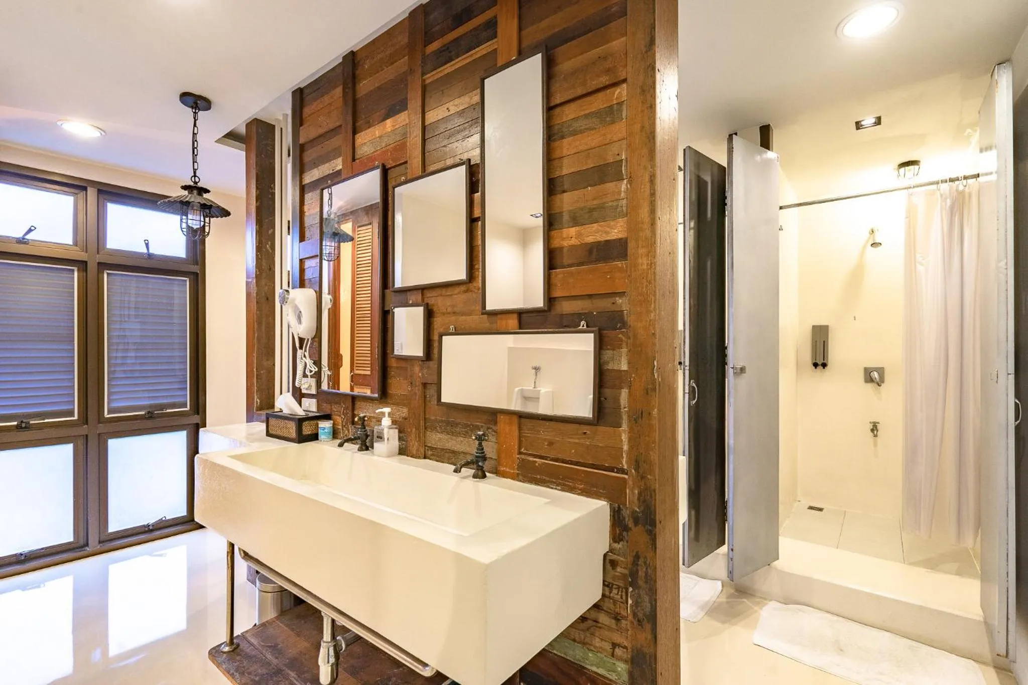 Bathroom in Siam Plug In Hostel