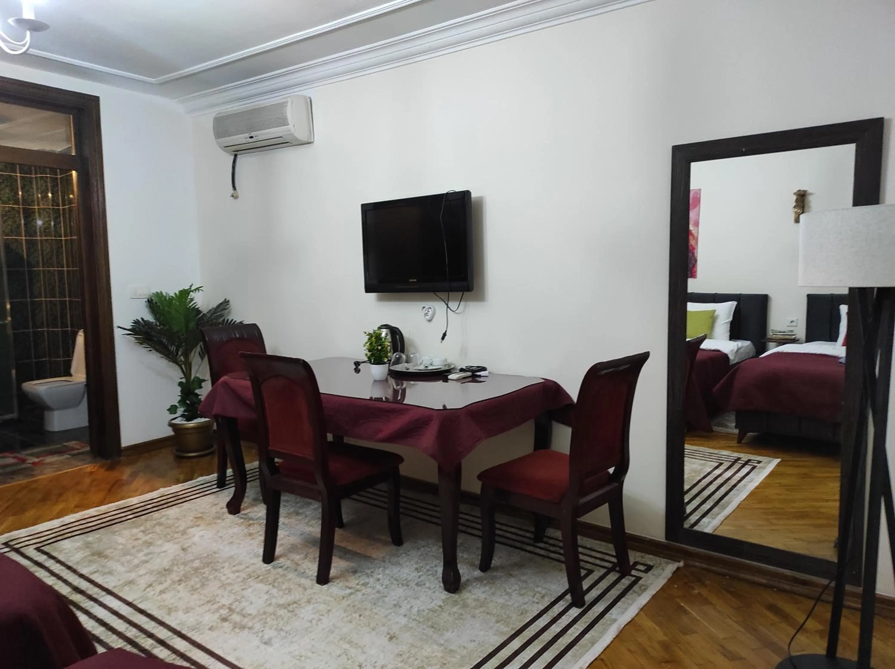 TV and multimedia in Urban Boutique Hotel