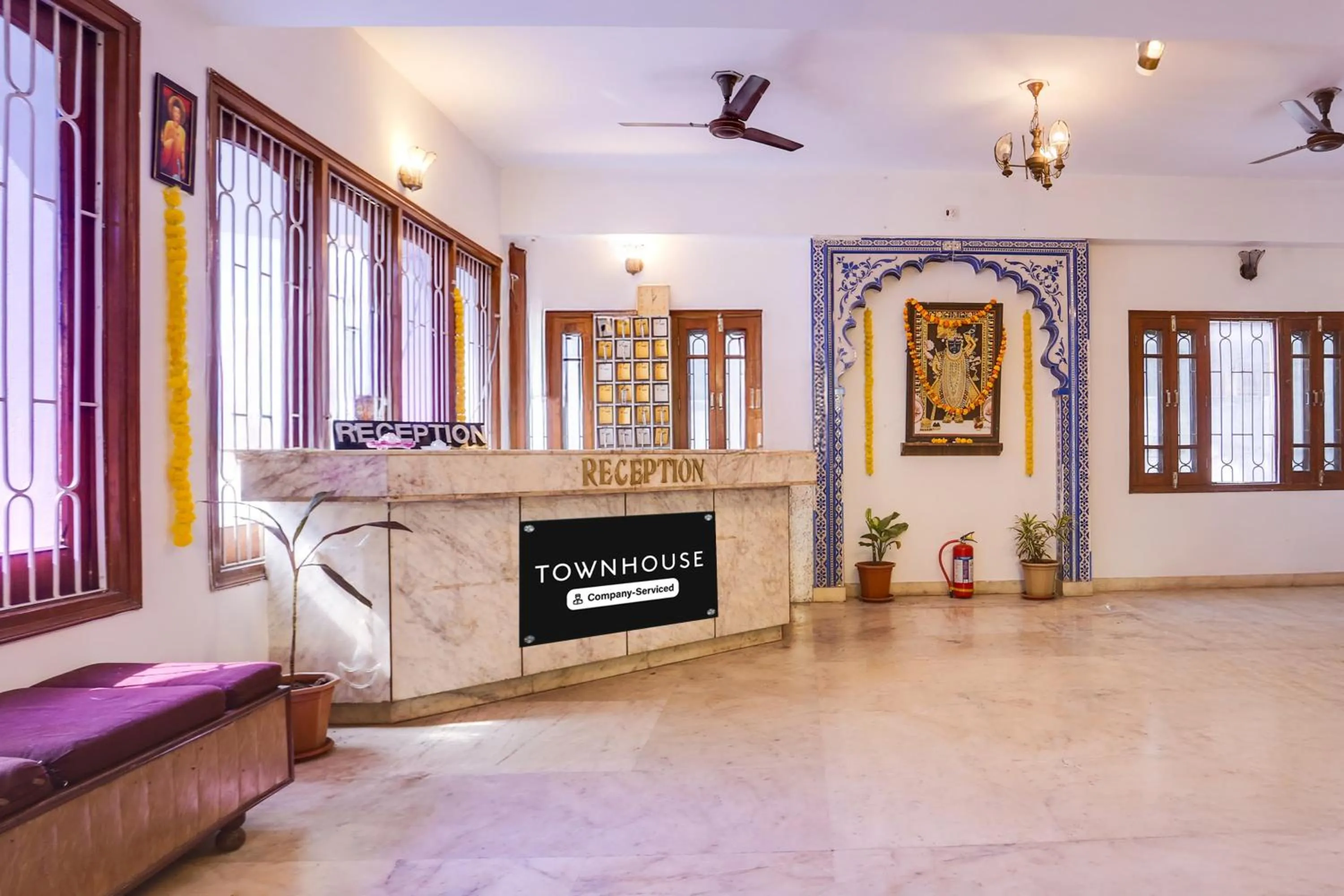 Lobby or reception in Super Townhouse Pichola Formerly Vinayak