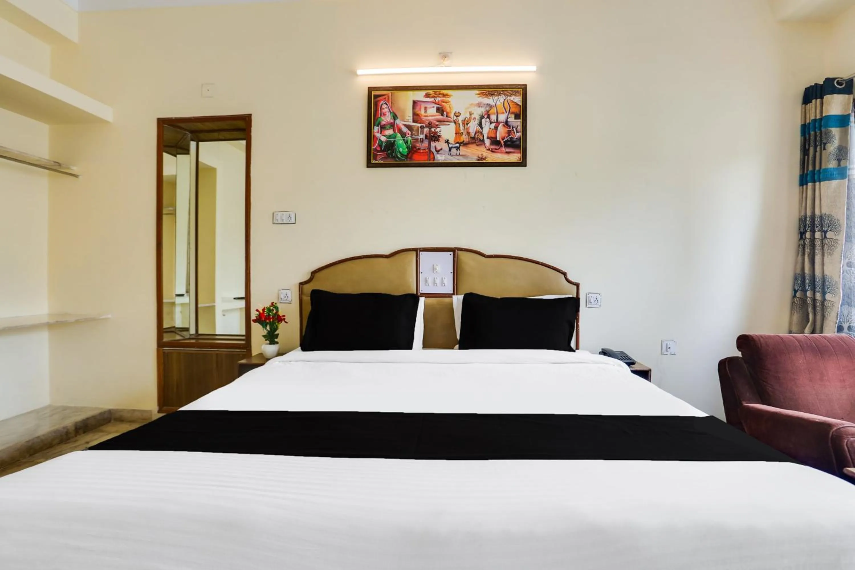 Bedroom, Bed in Super Townhouse Pichola Formerly Vinayak