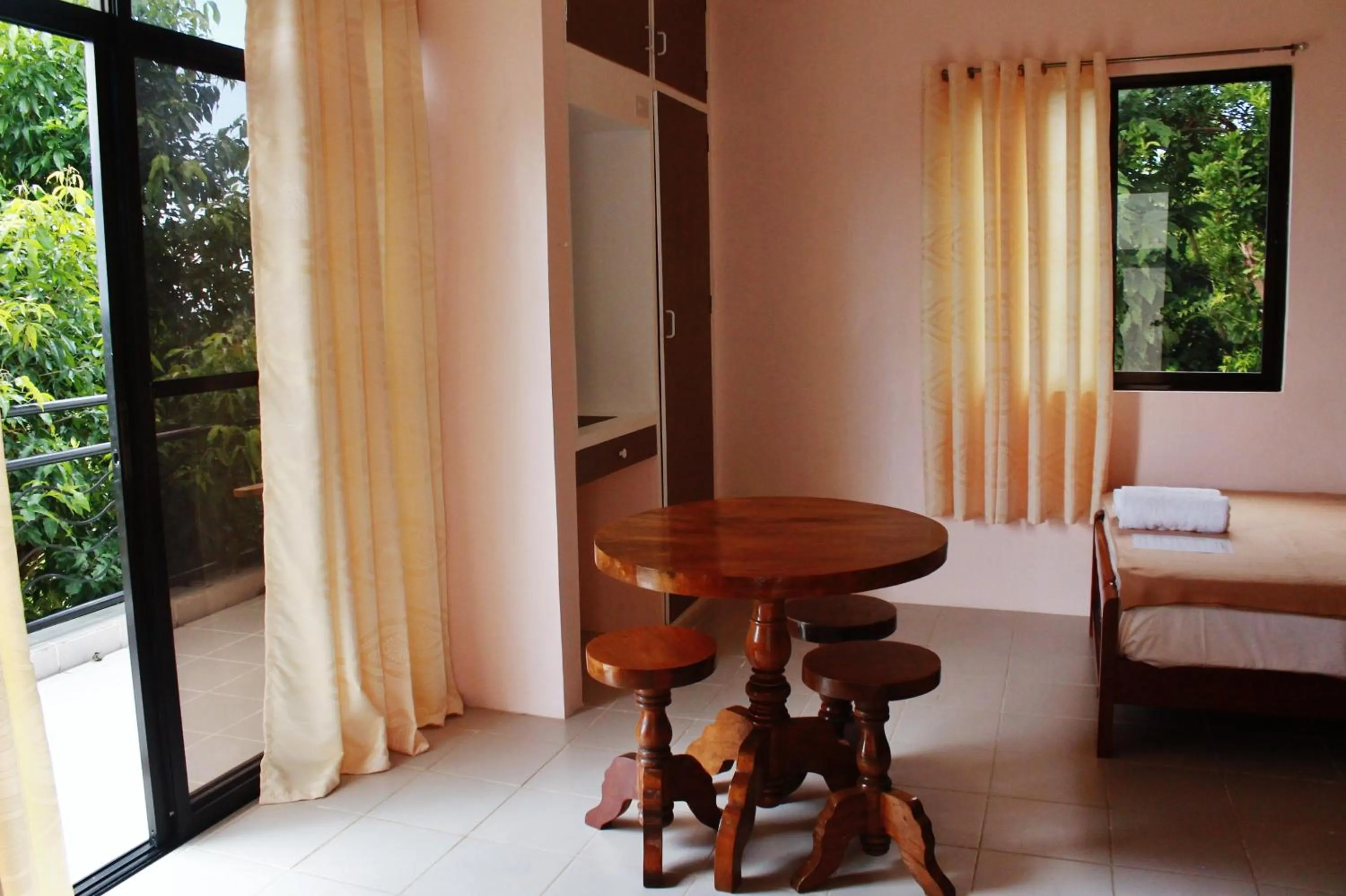 Coffee/tea facilities, Bed in Vidas Mountain Stay-Bohol