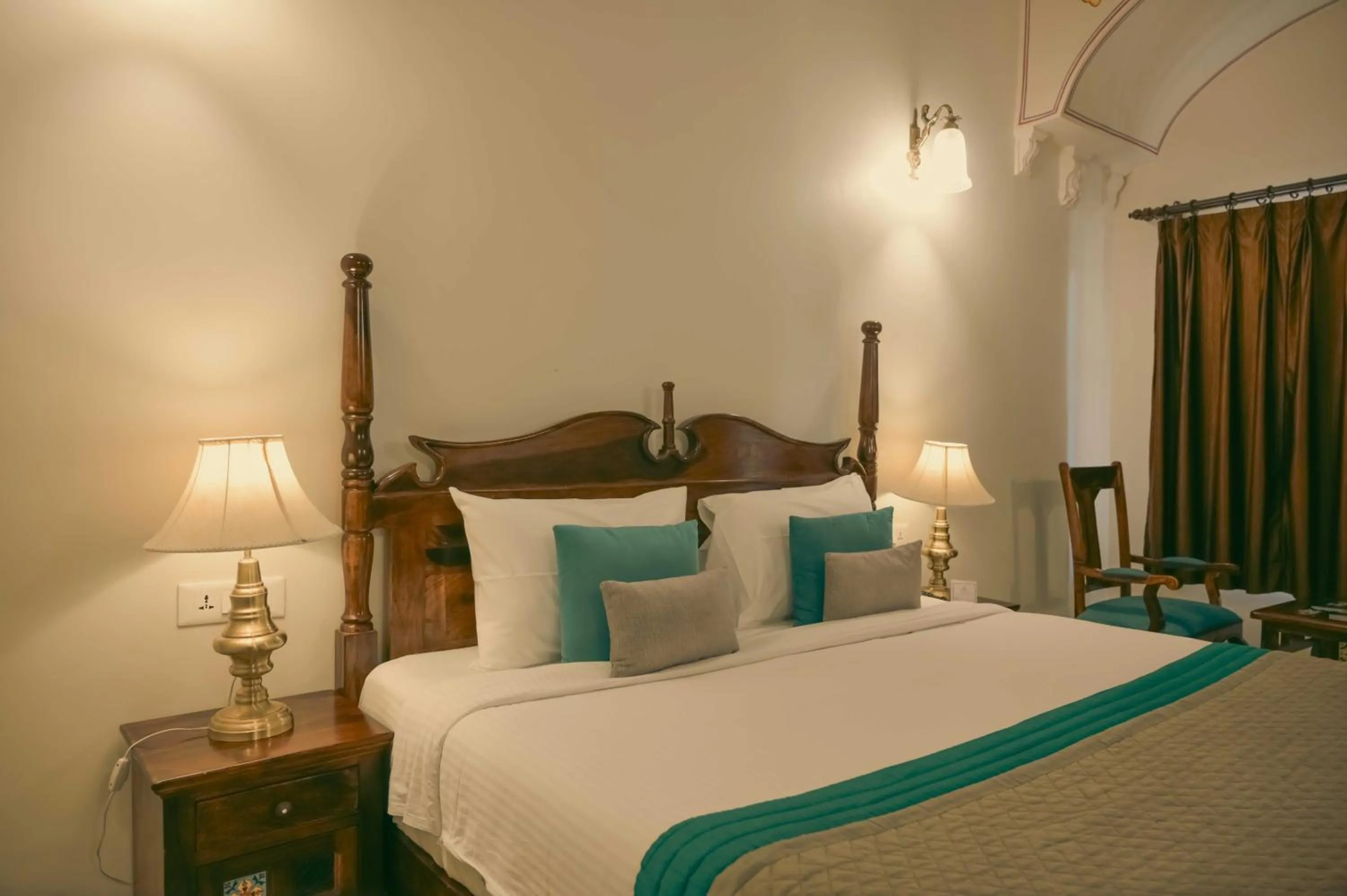 Bed in Abhyaran Resort & Spa Ranthambore