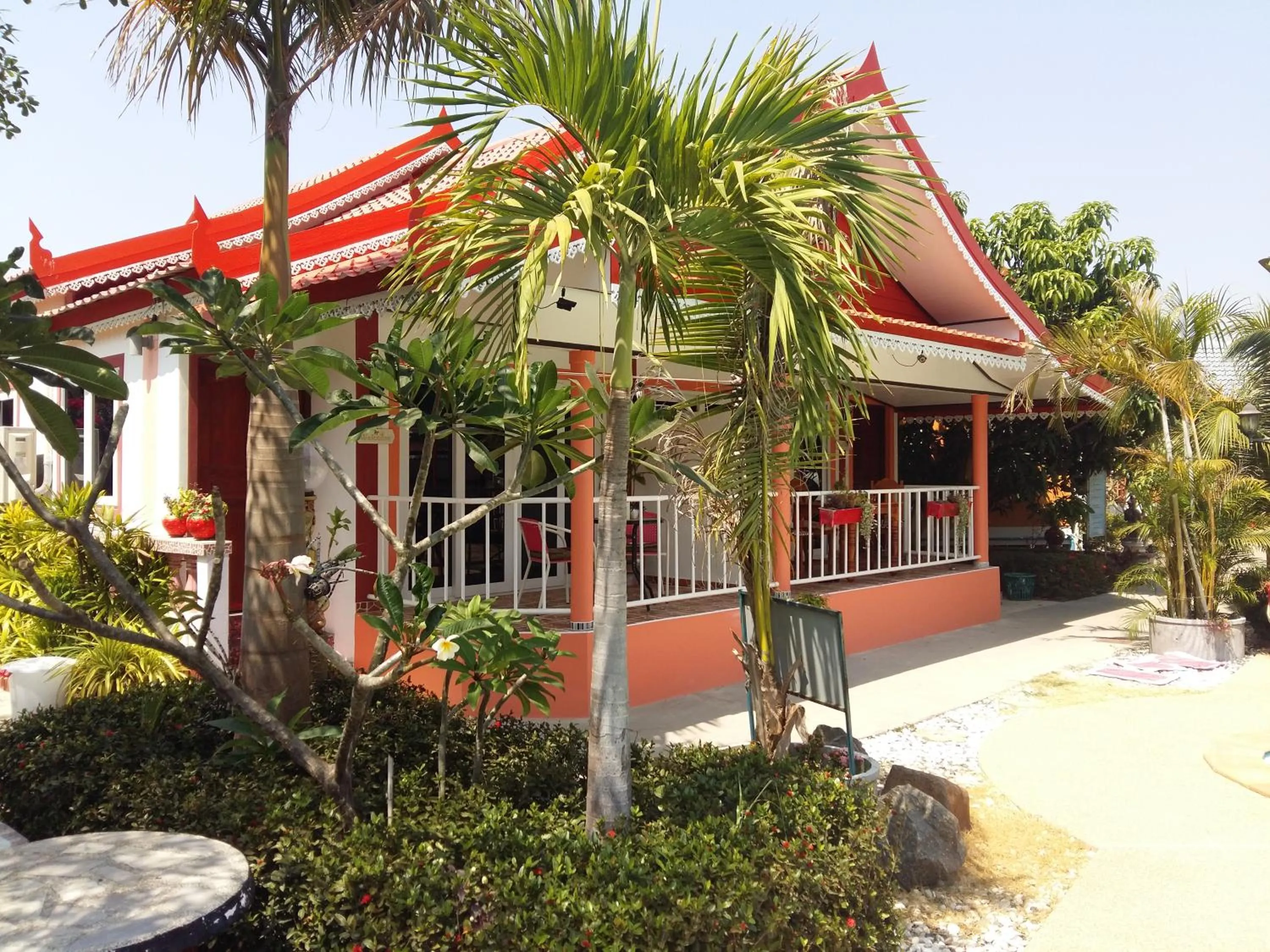 Facade/entrance in Rerawadi Resort