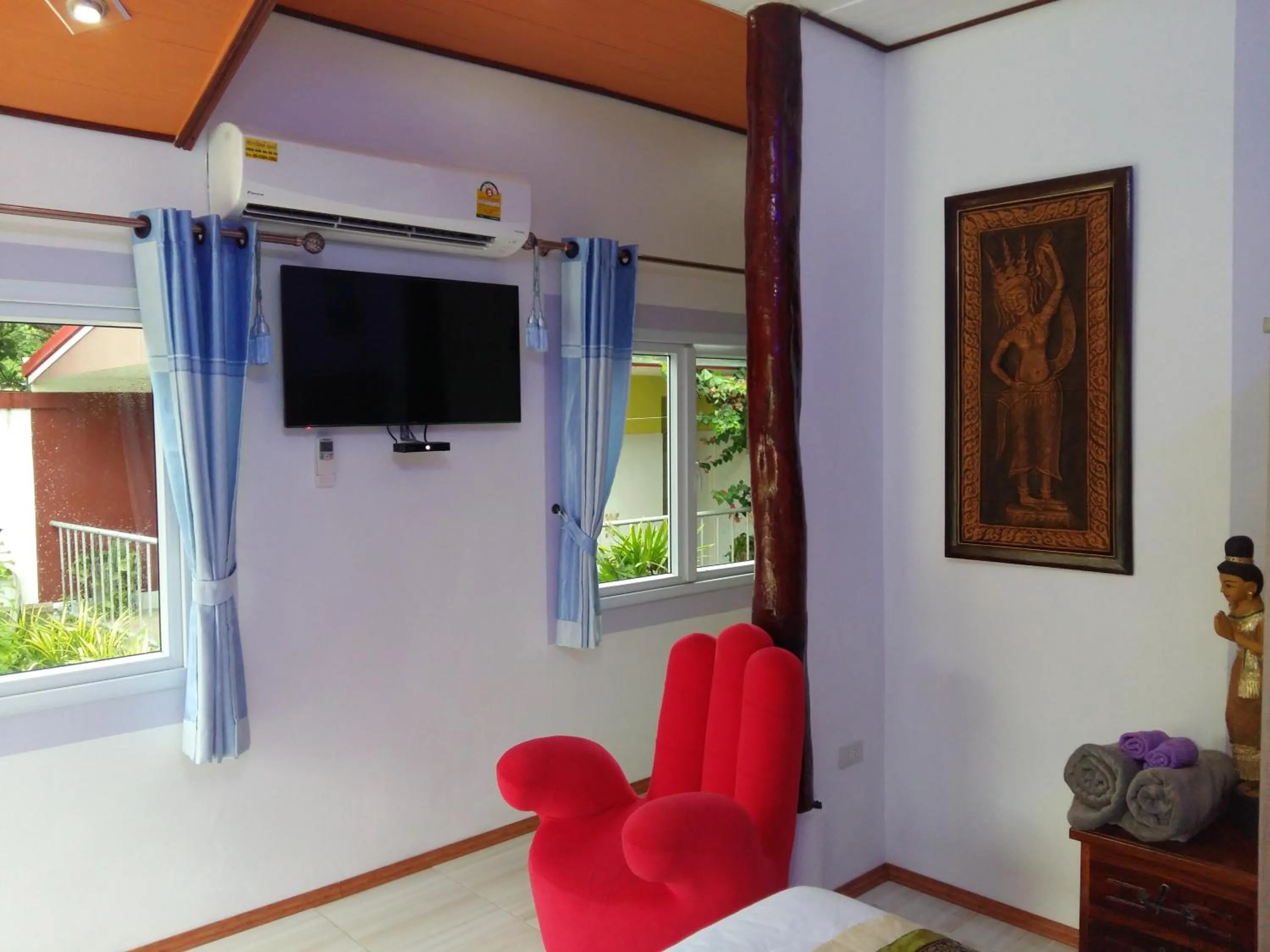 Decorative detail in Rerawadi Resort