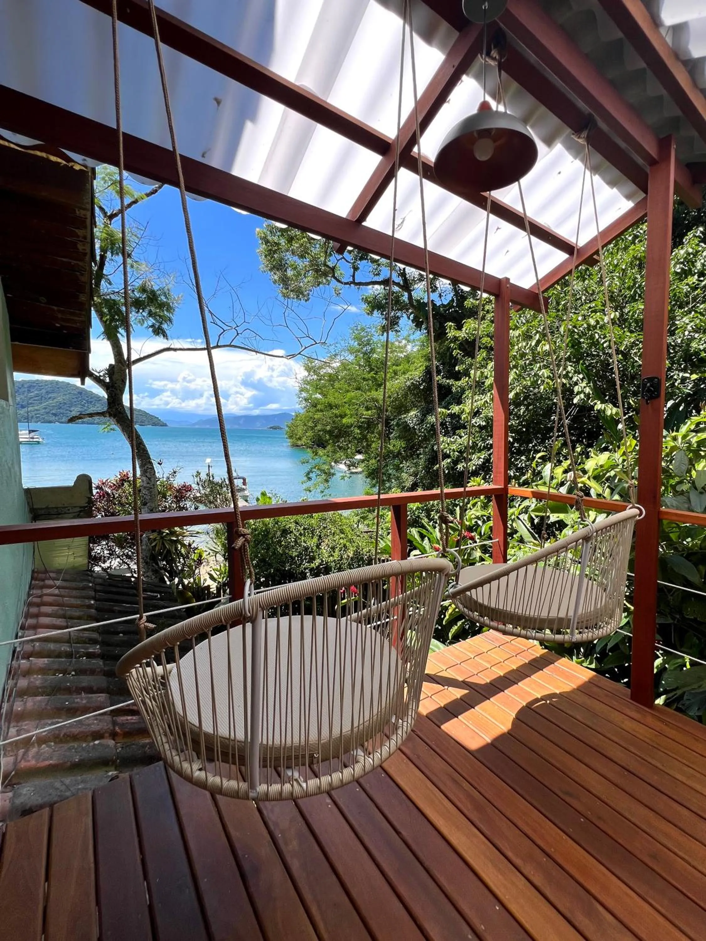 Day in Bonito Paraiso Ilha Grande