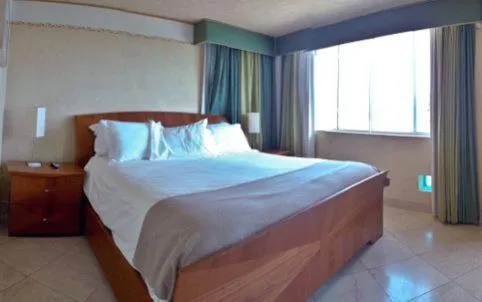 Bed in The Fritz Hotel