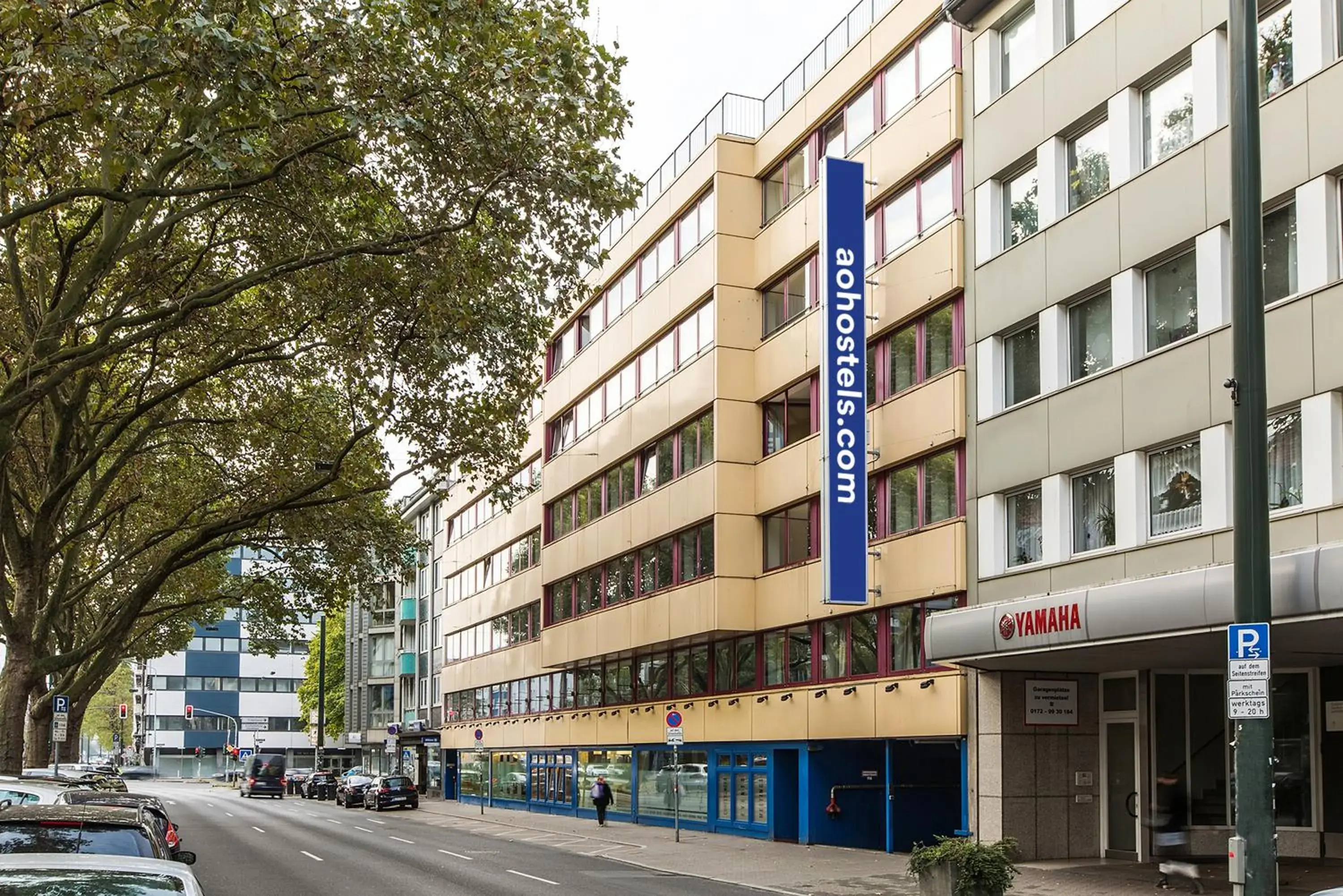 Facade/entrance in a&o Düsseldorf Hauptbahnhof Facade/entrance in a&o Düsseldorf Hauptbahnhof