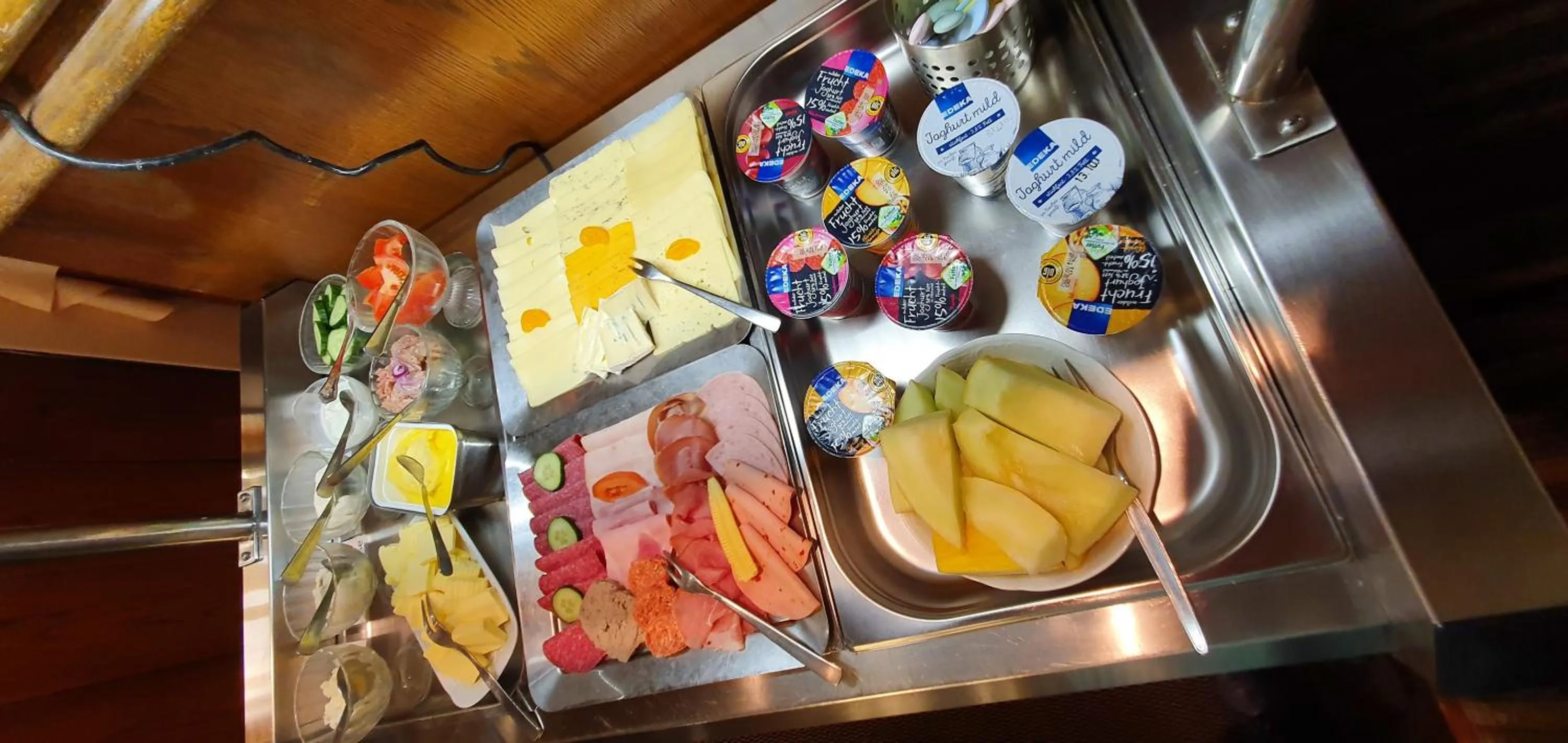 Buffet breakfast in Heidehotel Anna