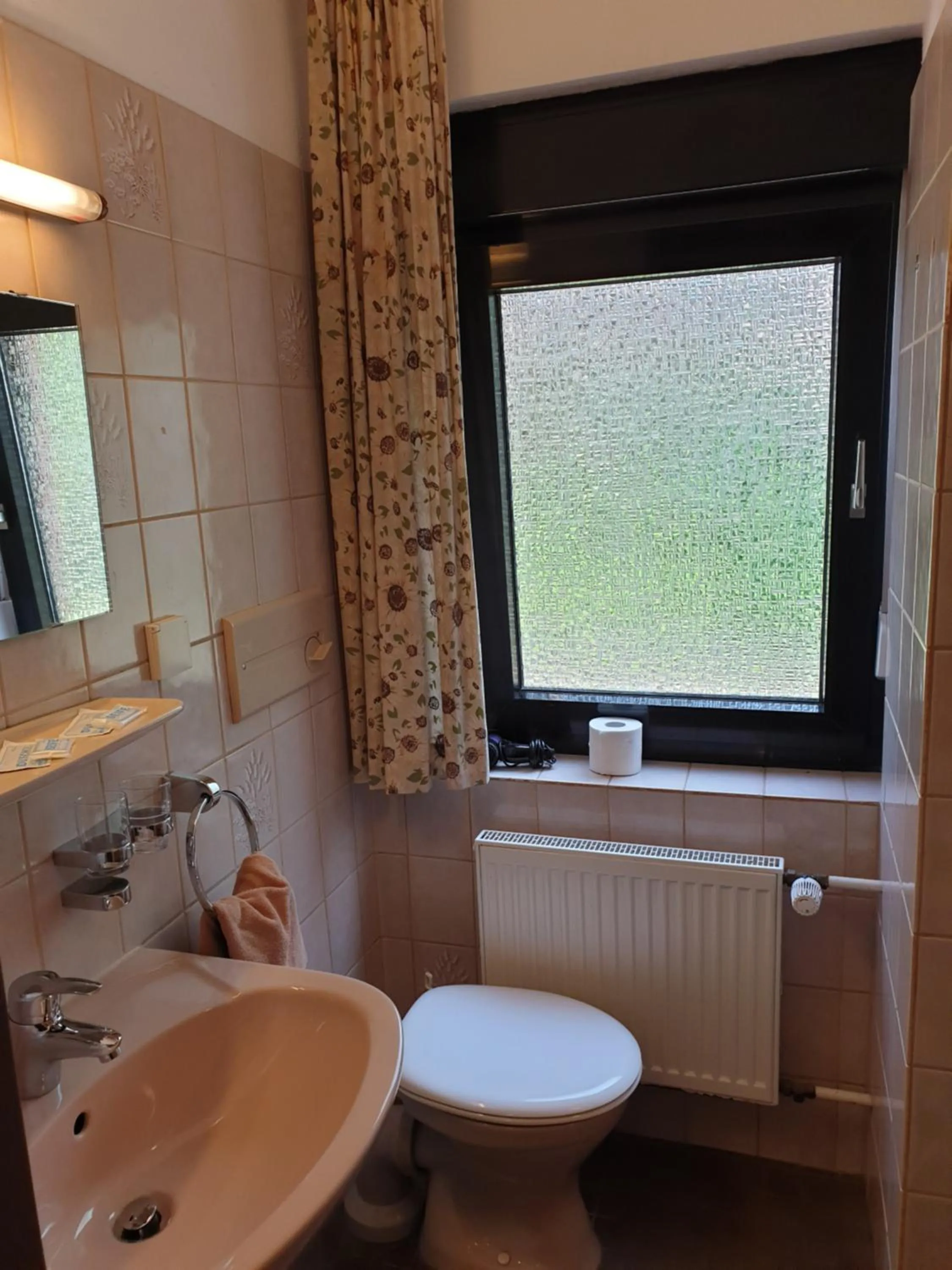 Bathroom in Heidehotel Anna