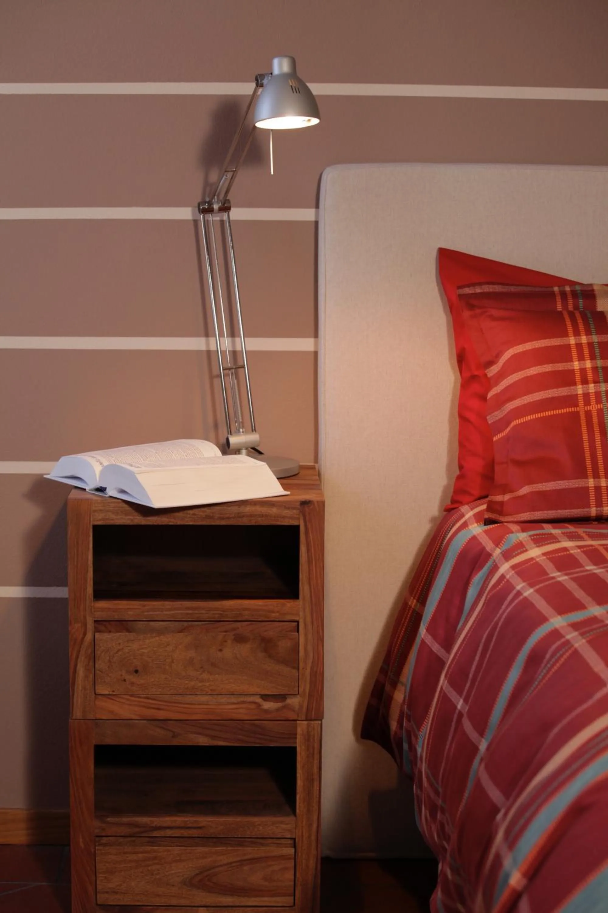 Decorative detail, Bed in La Corte e l'Uva