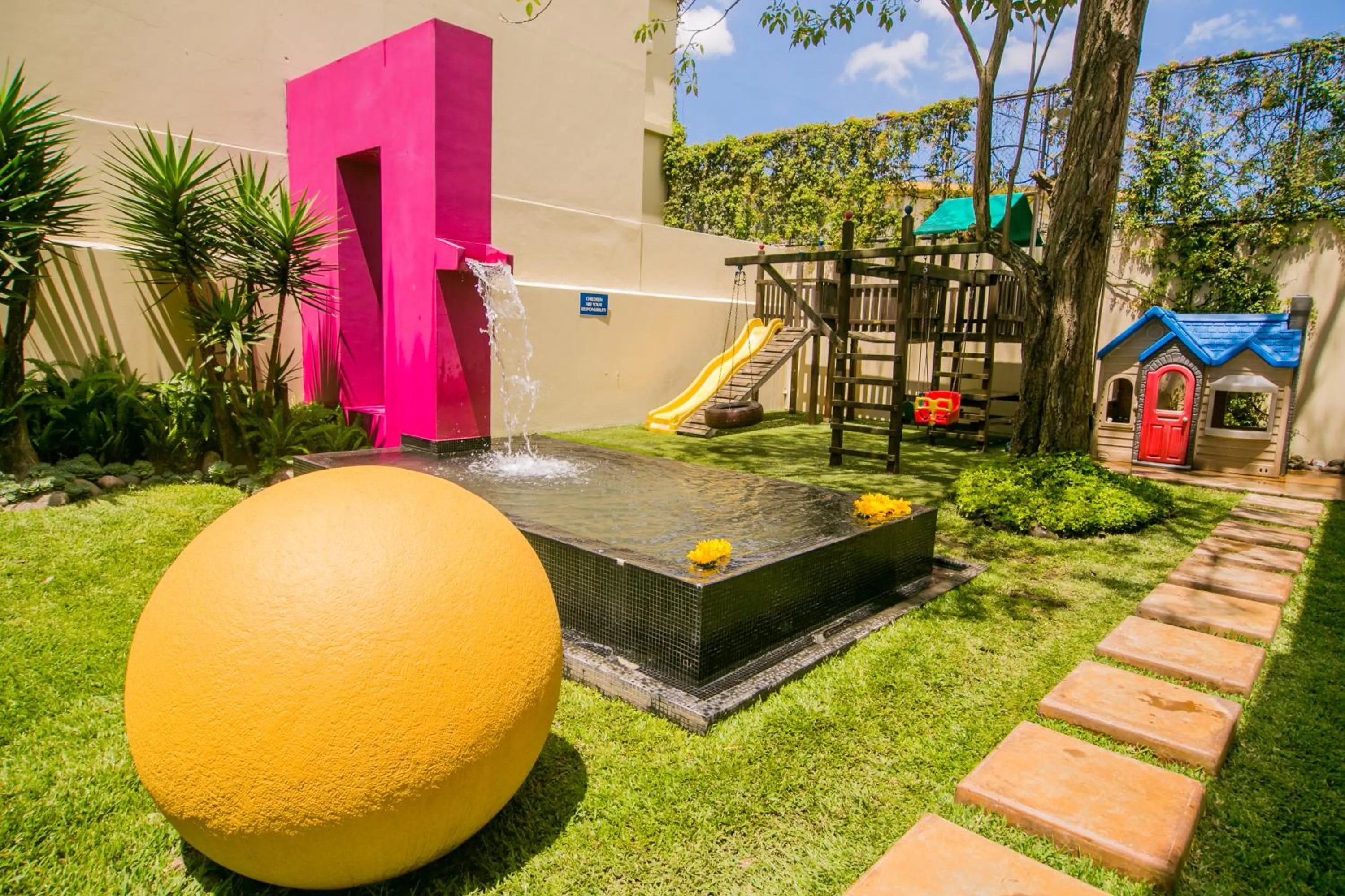 Children play ground in Apart-Hotel Casa Serena