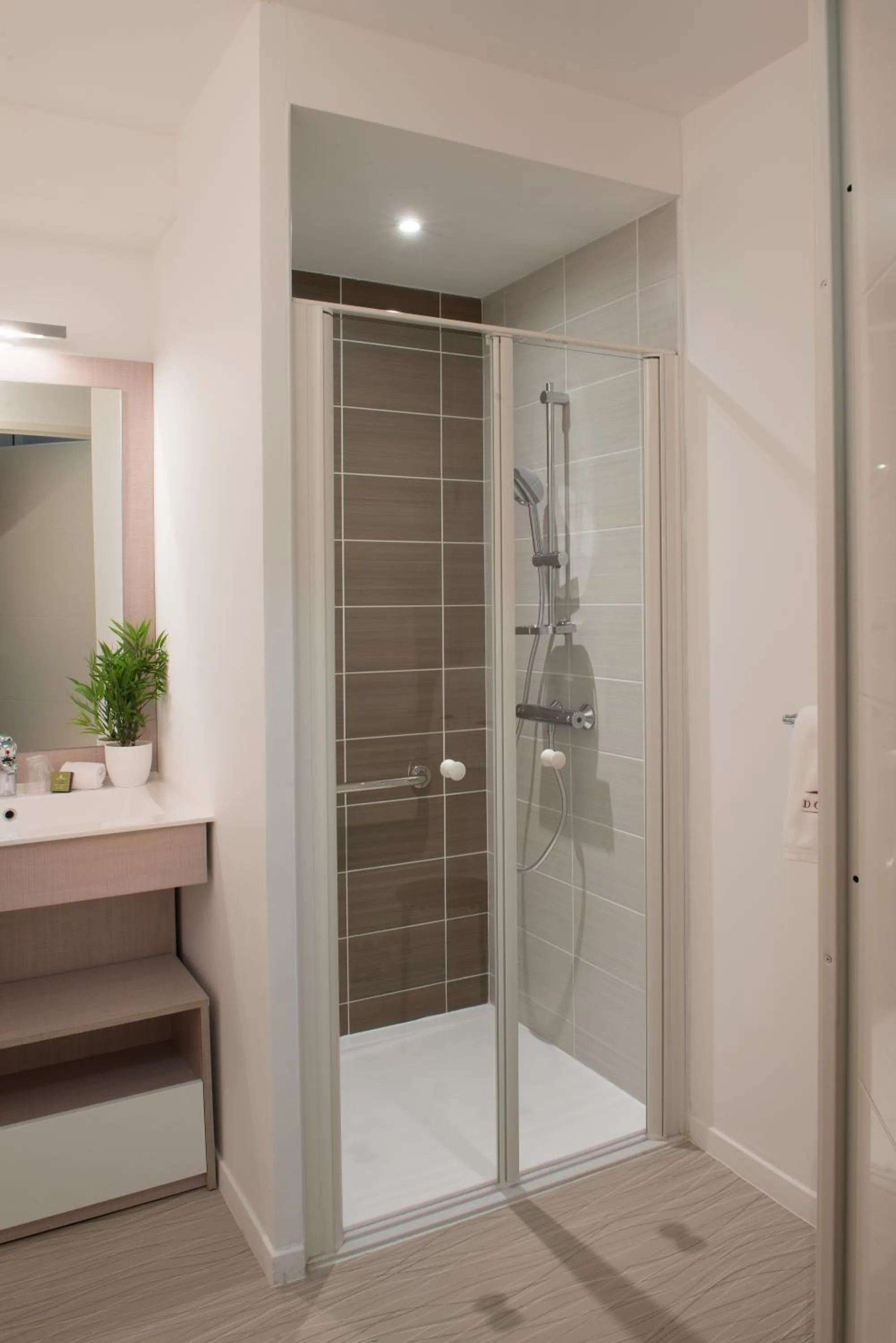 Shower in Domitys - Le Carillon d'or