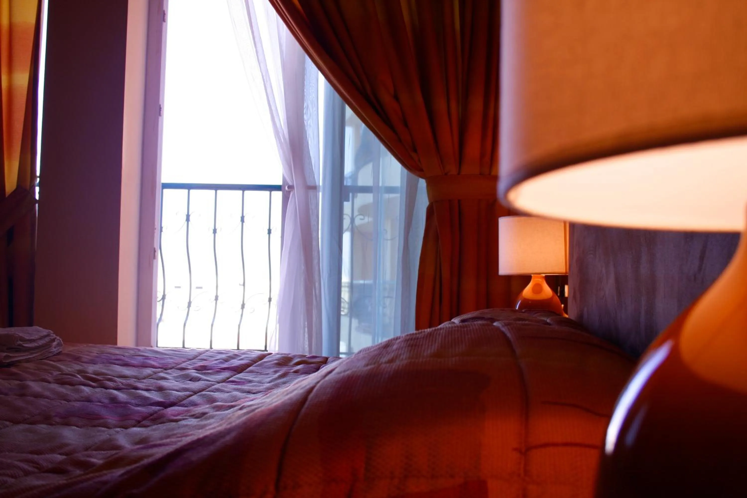 City view, Bed in Mariam Hotel