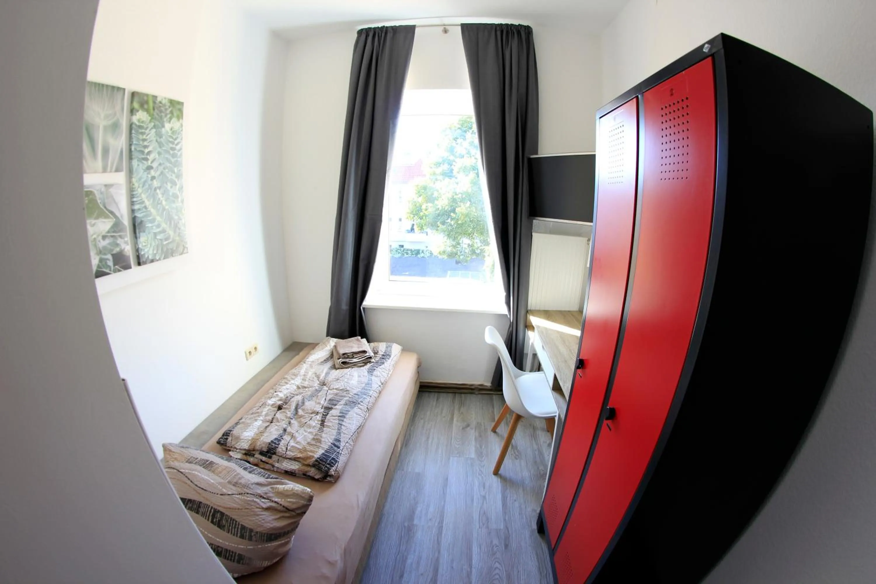 View (from property/room), Bed in Botschaft