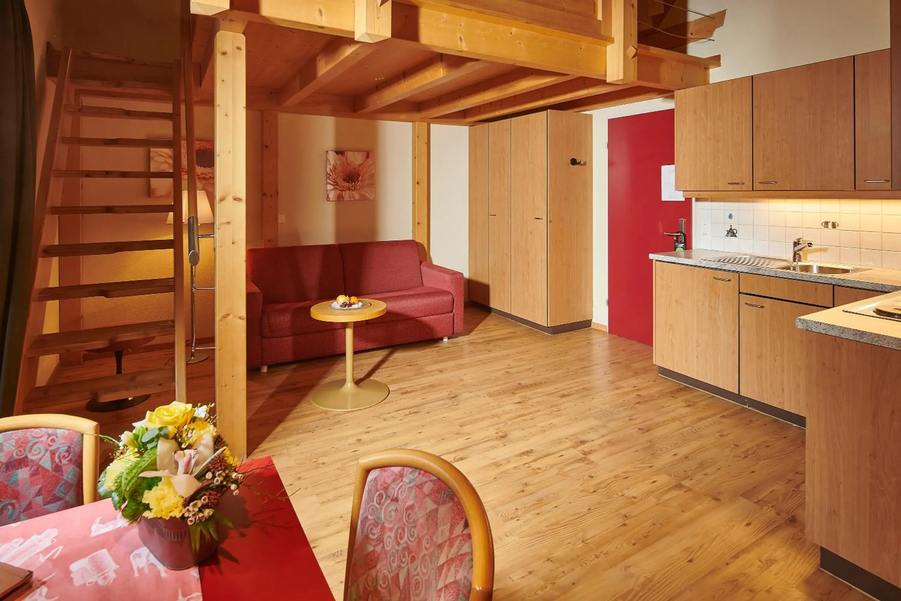 Photo of the whole room in Hotel Central Wolter - Grindelwald Photo of the whole room in Hotel Central Wolter - Grindelwald